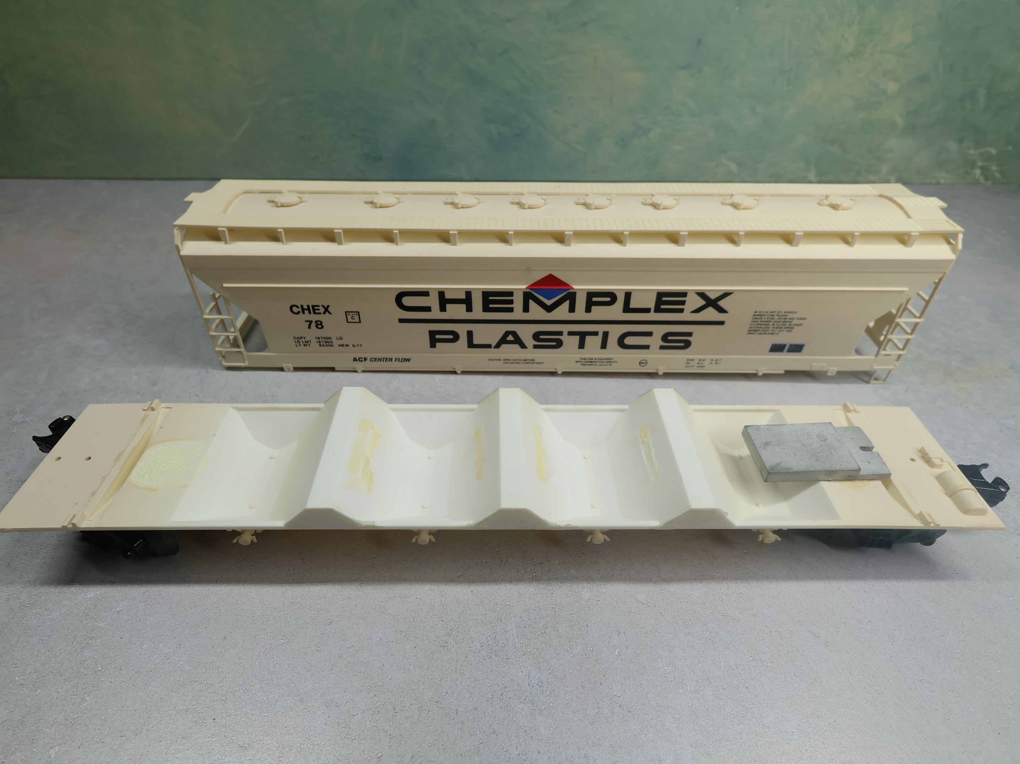 USED Weaver O ACF Centerflow Hopper Chemplex Plastics CHEX #78 Rough