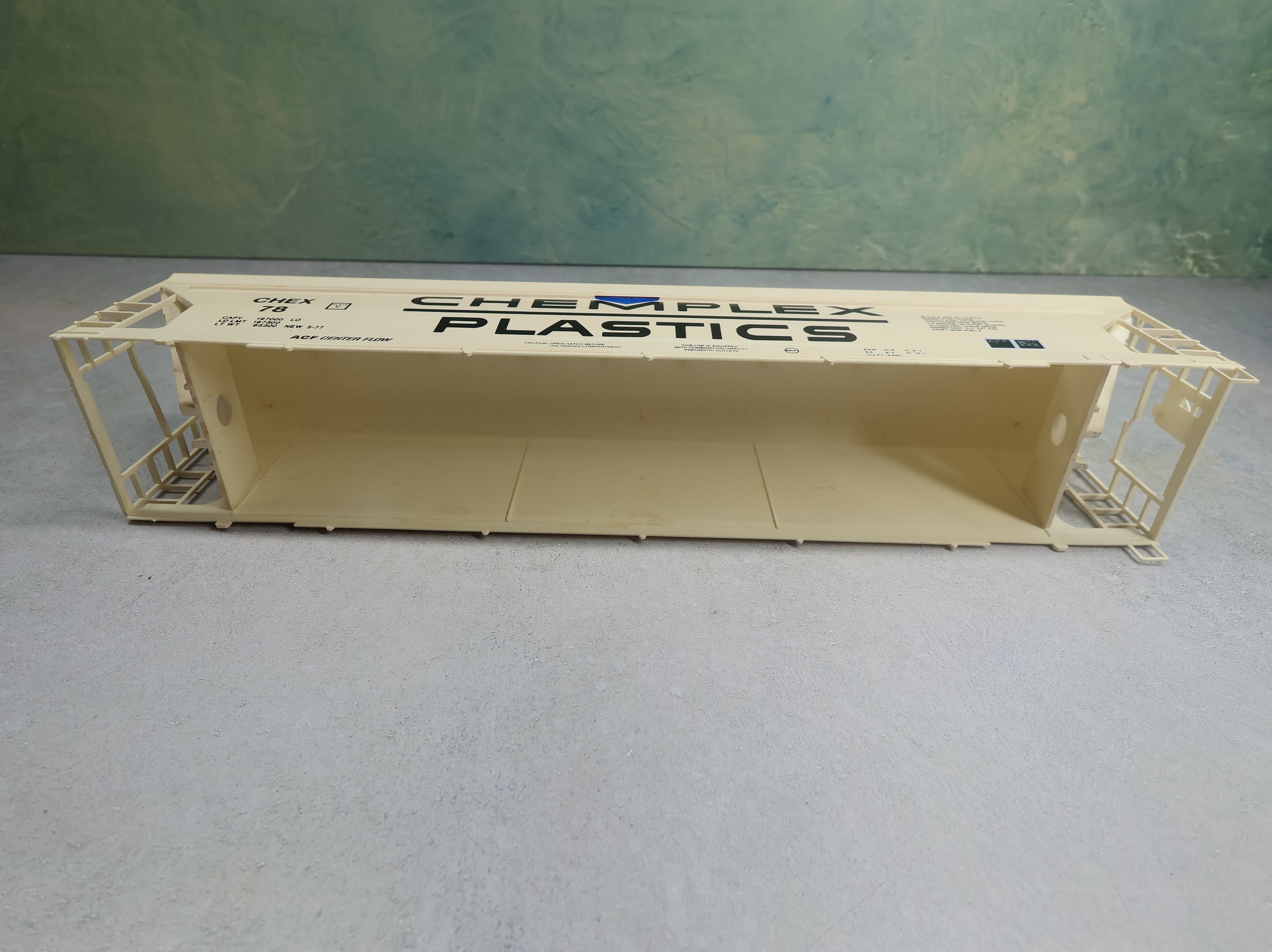 USED Weaver O ACF Centerflow Hopper Chemplex Plastics CHEX #78 Rough