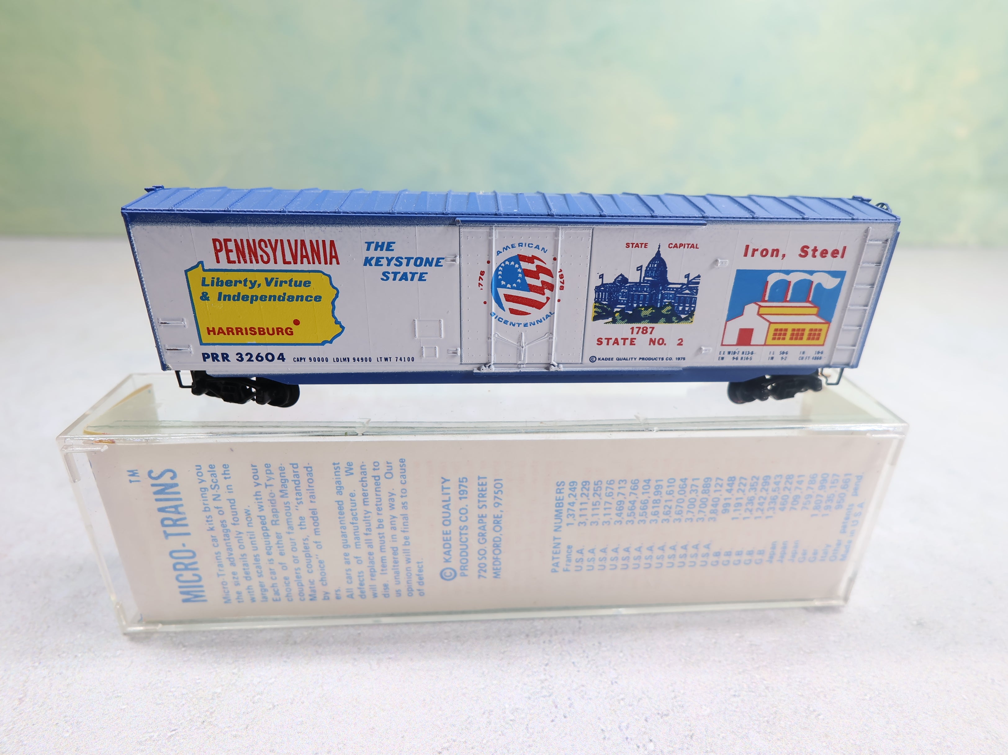 USED Micro-Trains 38080 N Scale 50' Box Car Pennsylvania State Car PRR #32604 Knuckle Couplers