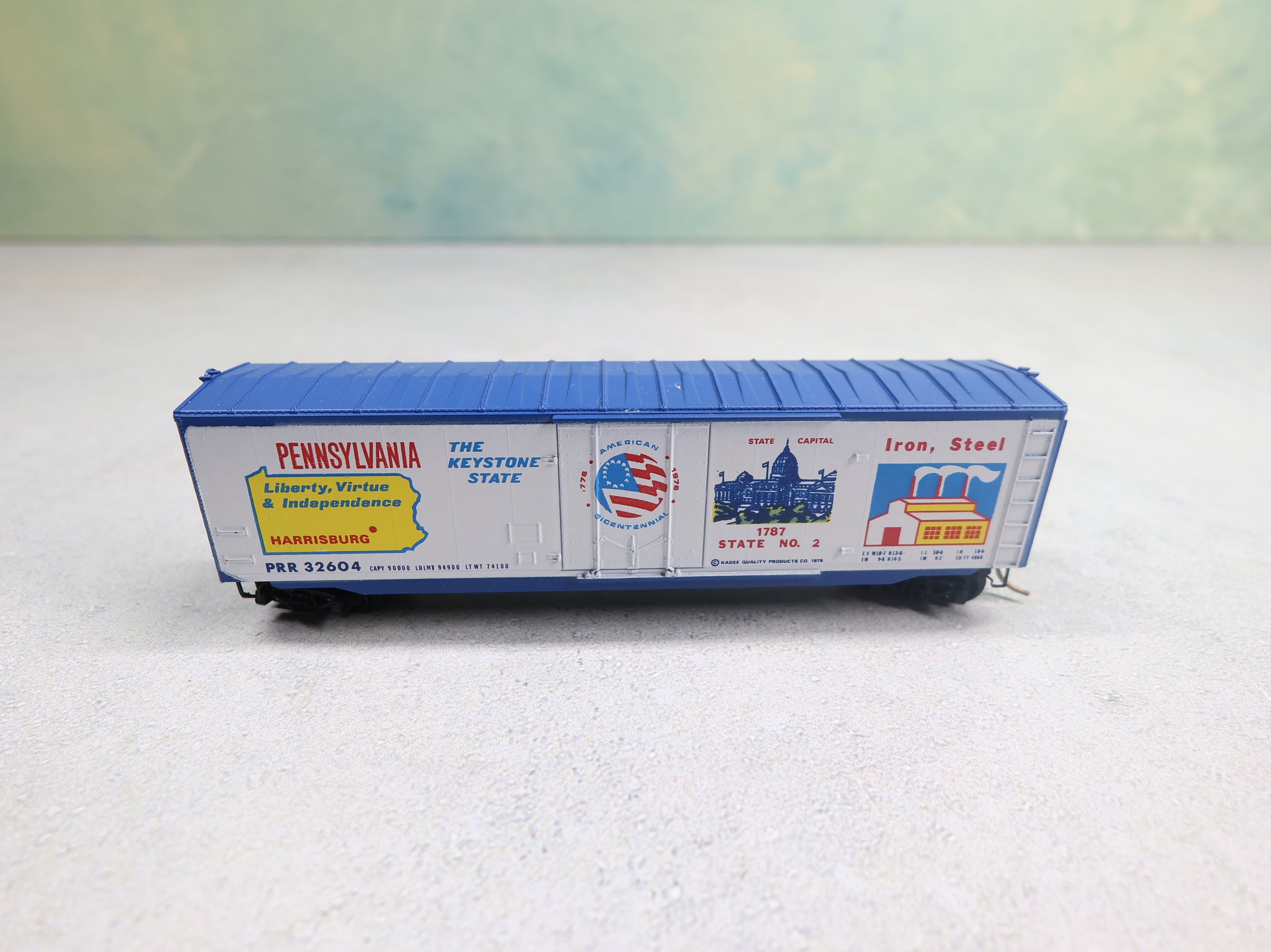 USED Micro-Trains 38080 N Scale 50' Box Car Pennsylvania State Car PRR #32604 Knuckle Couplers