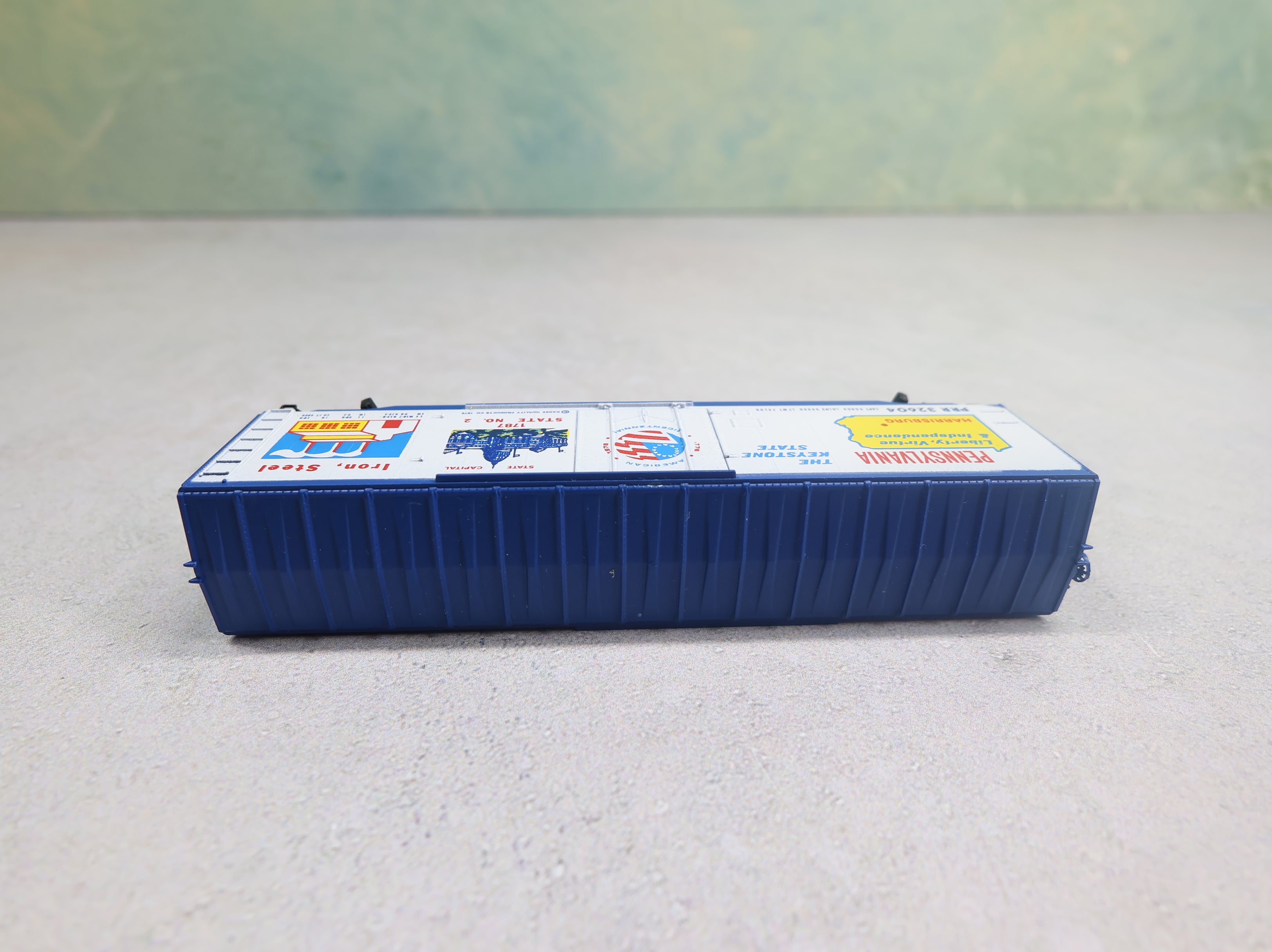 USED Micro-Trains 38080 N Scale 50' Box Car Pennsylvania State Car PRR #32604 Knuckle Couplers