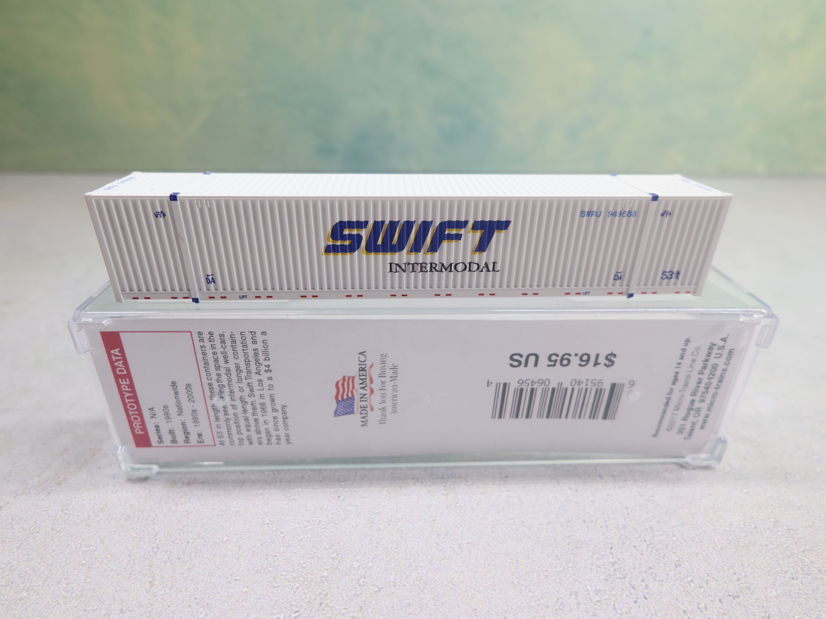 USED Micro-Trains 46900112 N Scale 53' Corrugated Container Swift Intermodal SWRU #949588