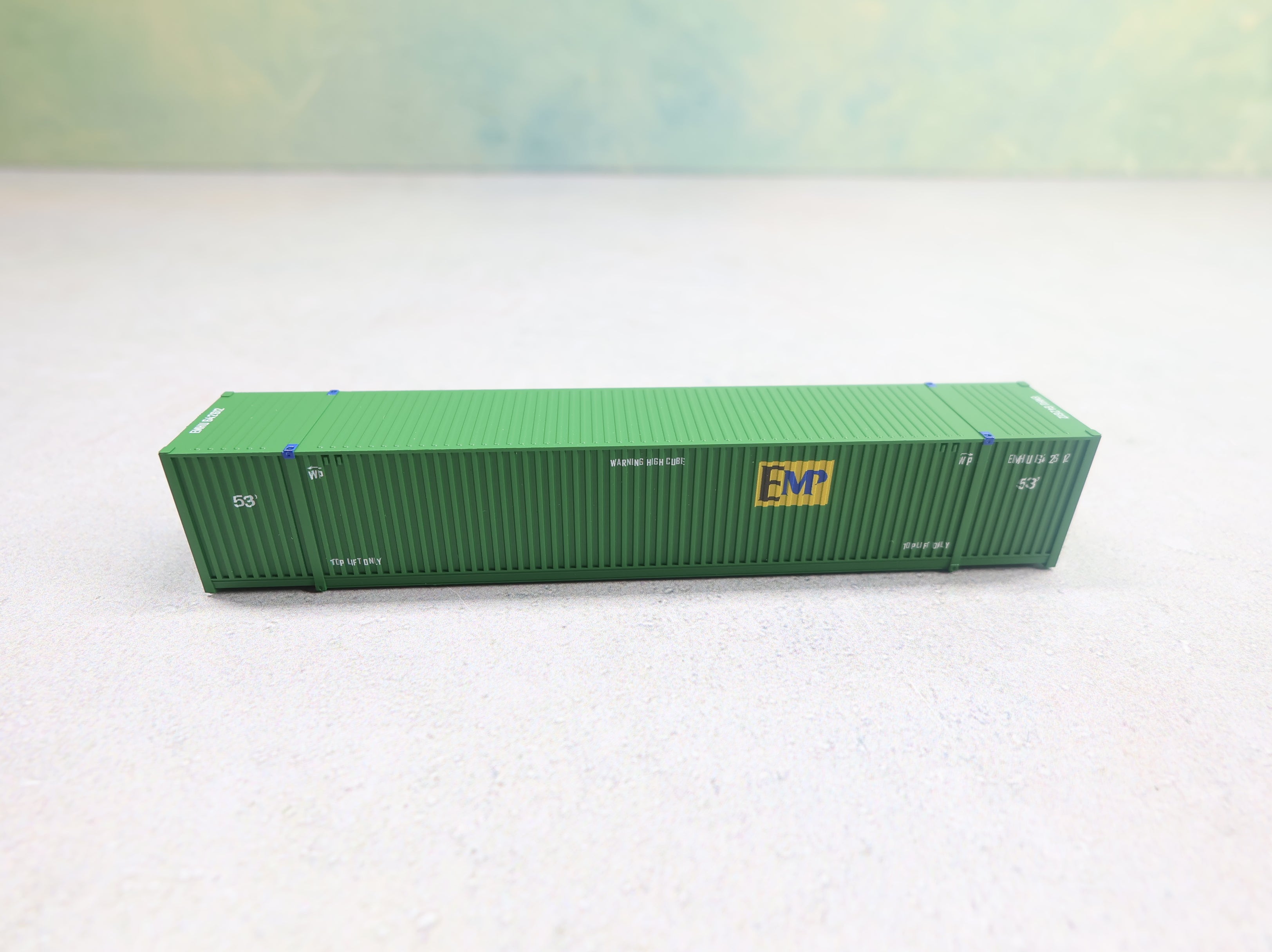 USED Micro-Trains 46900050 N Scale 53' Corrugated Container EMP #642612