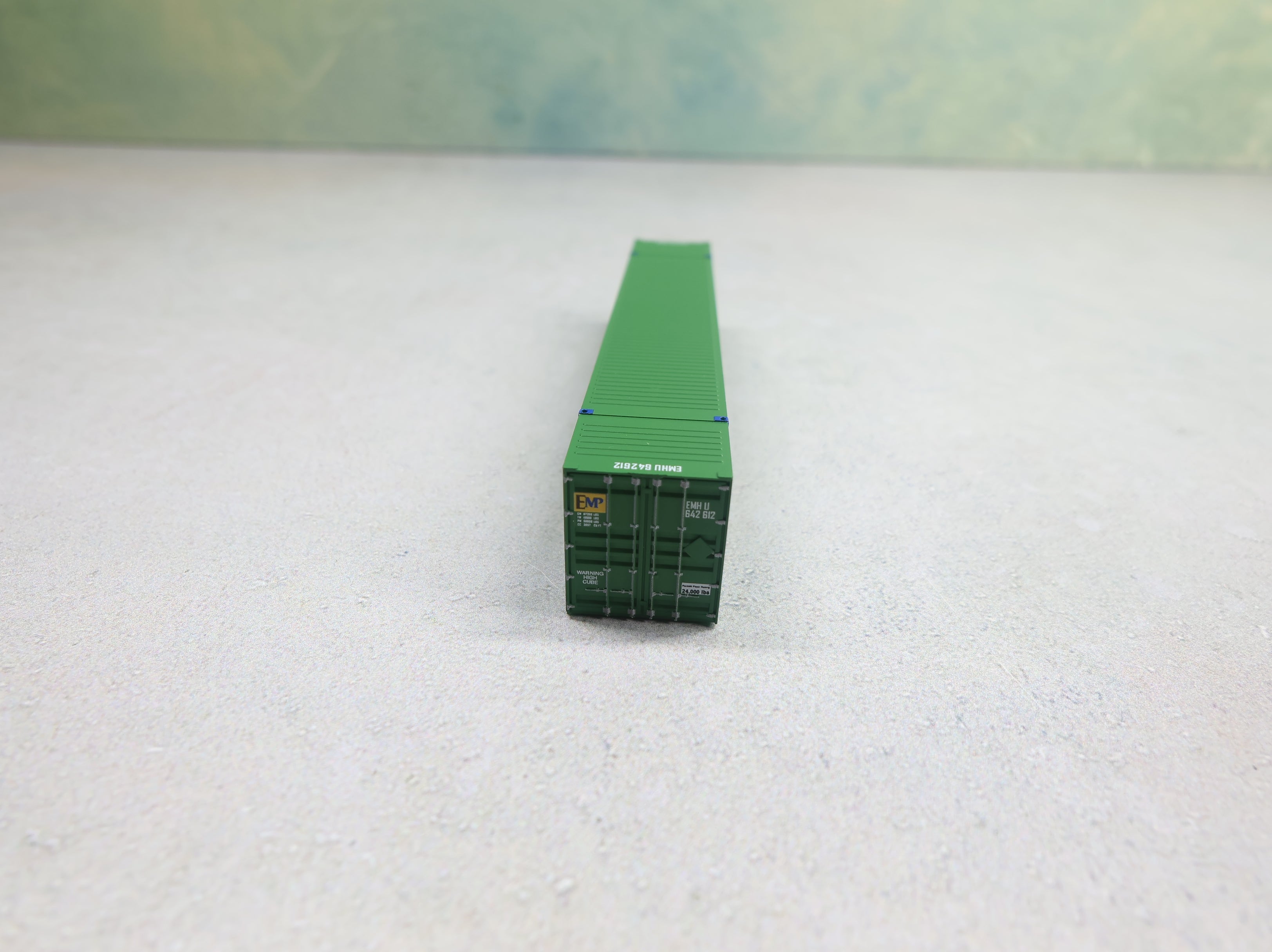 USED Micro-Trains 46900050 N Scale 53' Corrugated Container EMP #642612