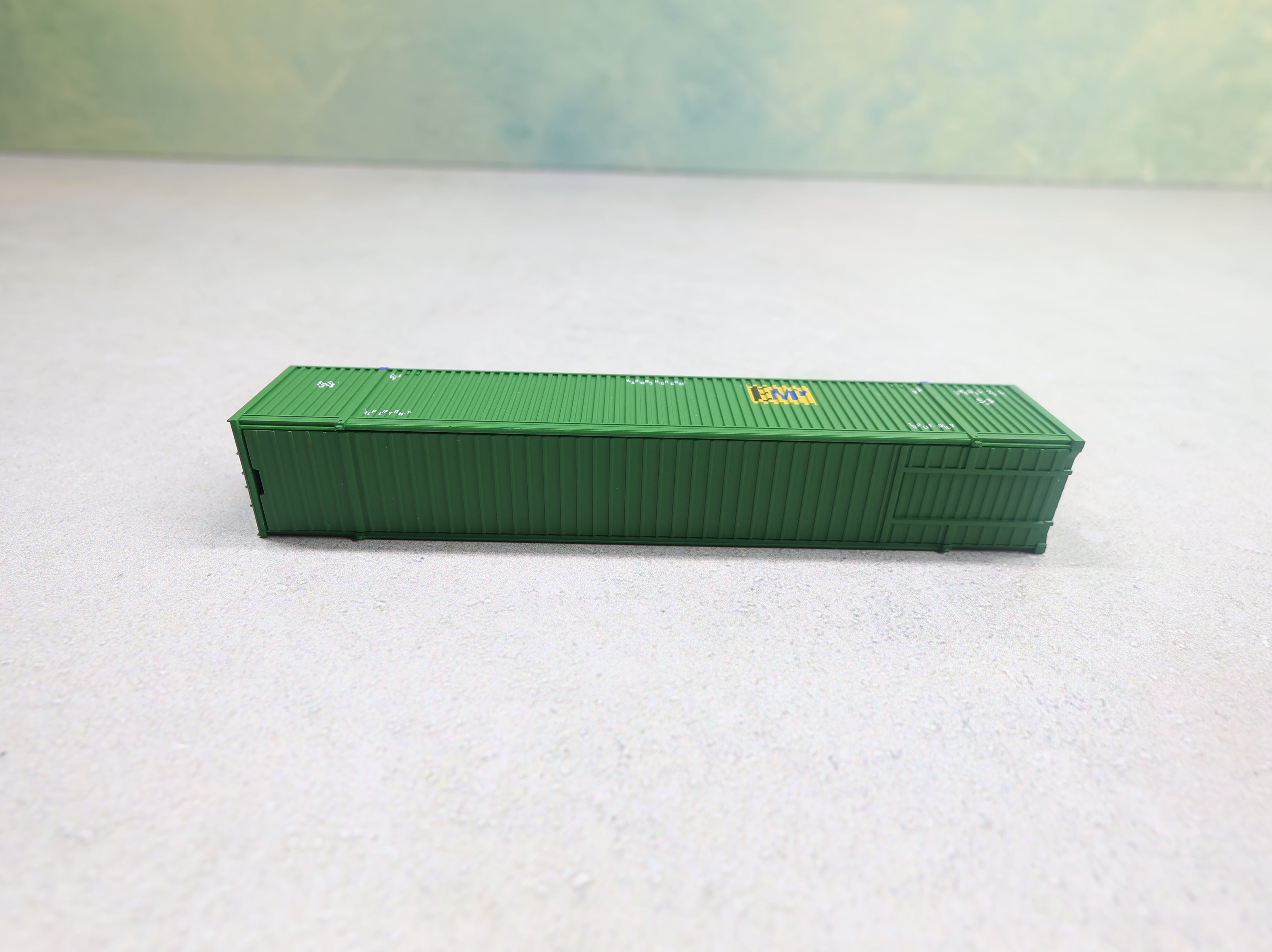 USED Micro-Trains 46900050 N Scale 53' Corrugated Container EMP #642612