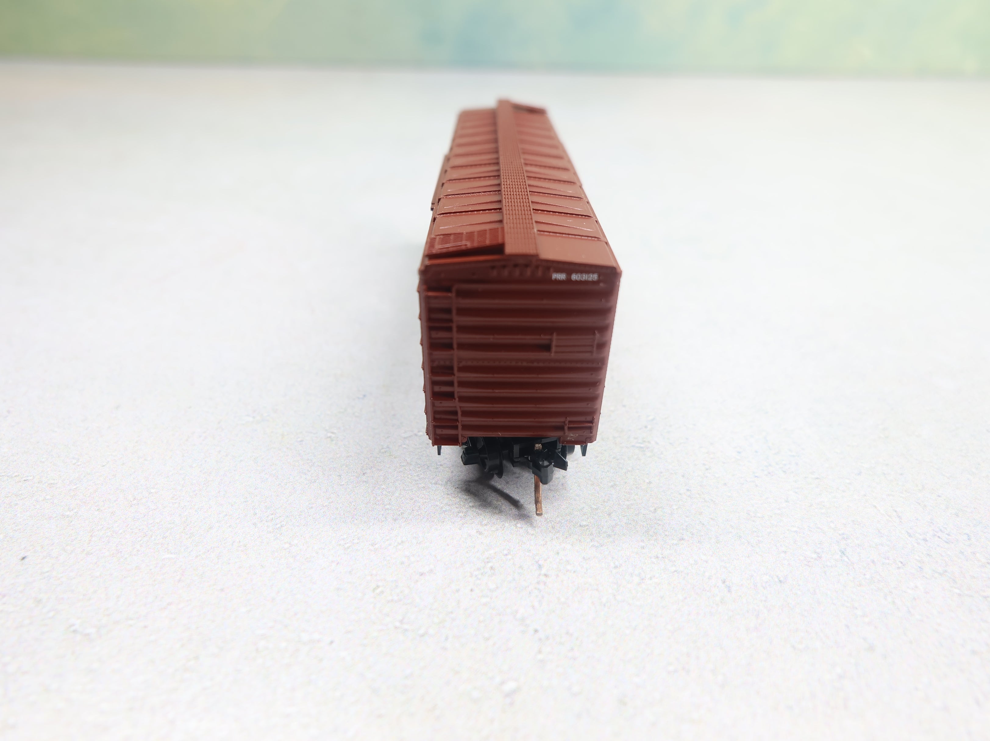 USED Micro-Trains 20780 N Scale 40' Box Car SD Pennsylvania #603125 Knuckle Couplers