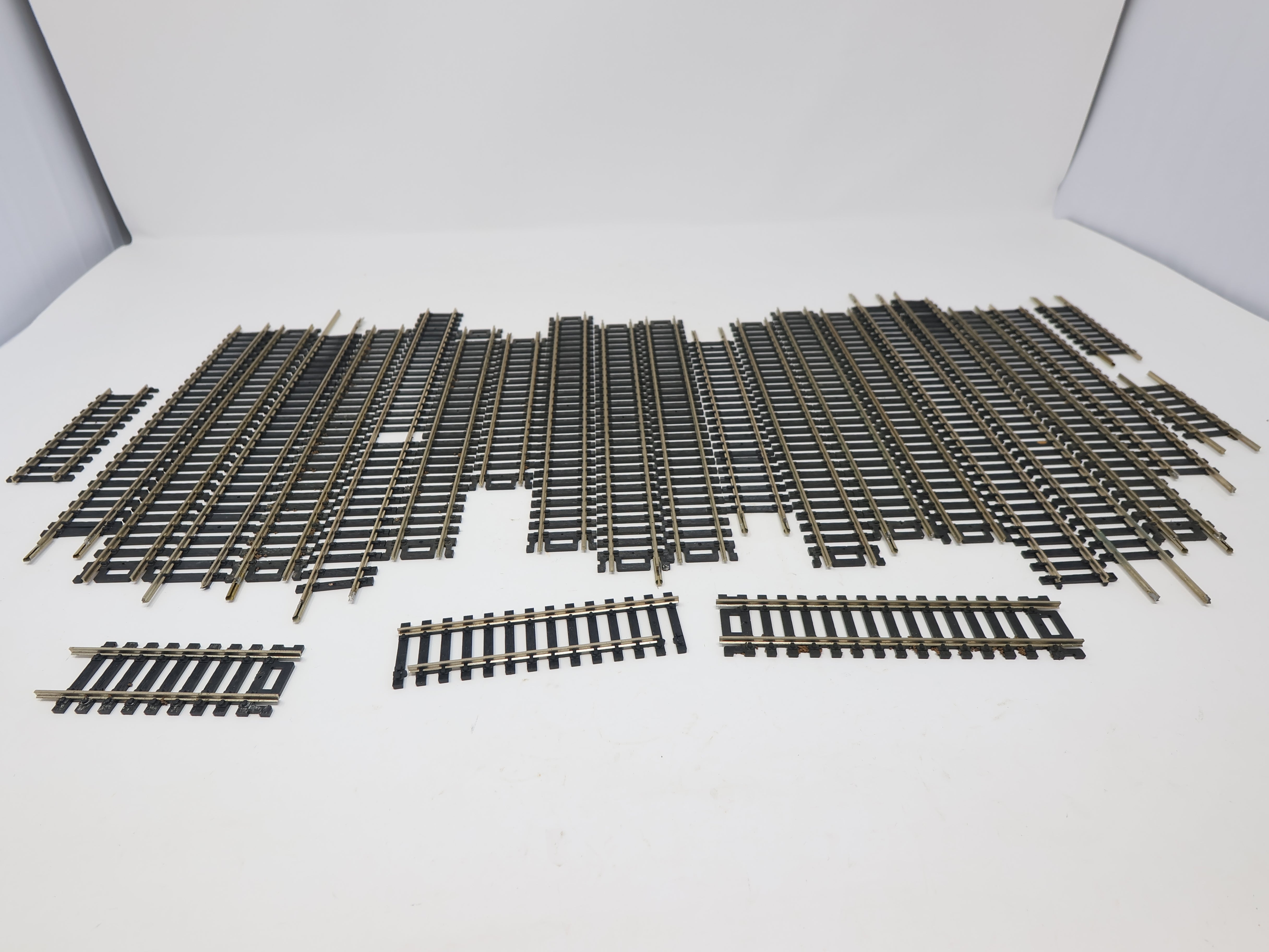 USED HO Scale, 20+ Pieces of Straight Track, Various Sizes, Code 100, Nickel Silver