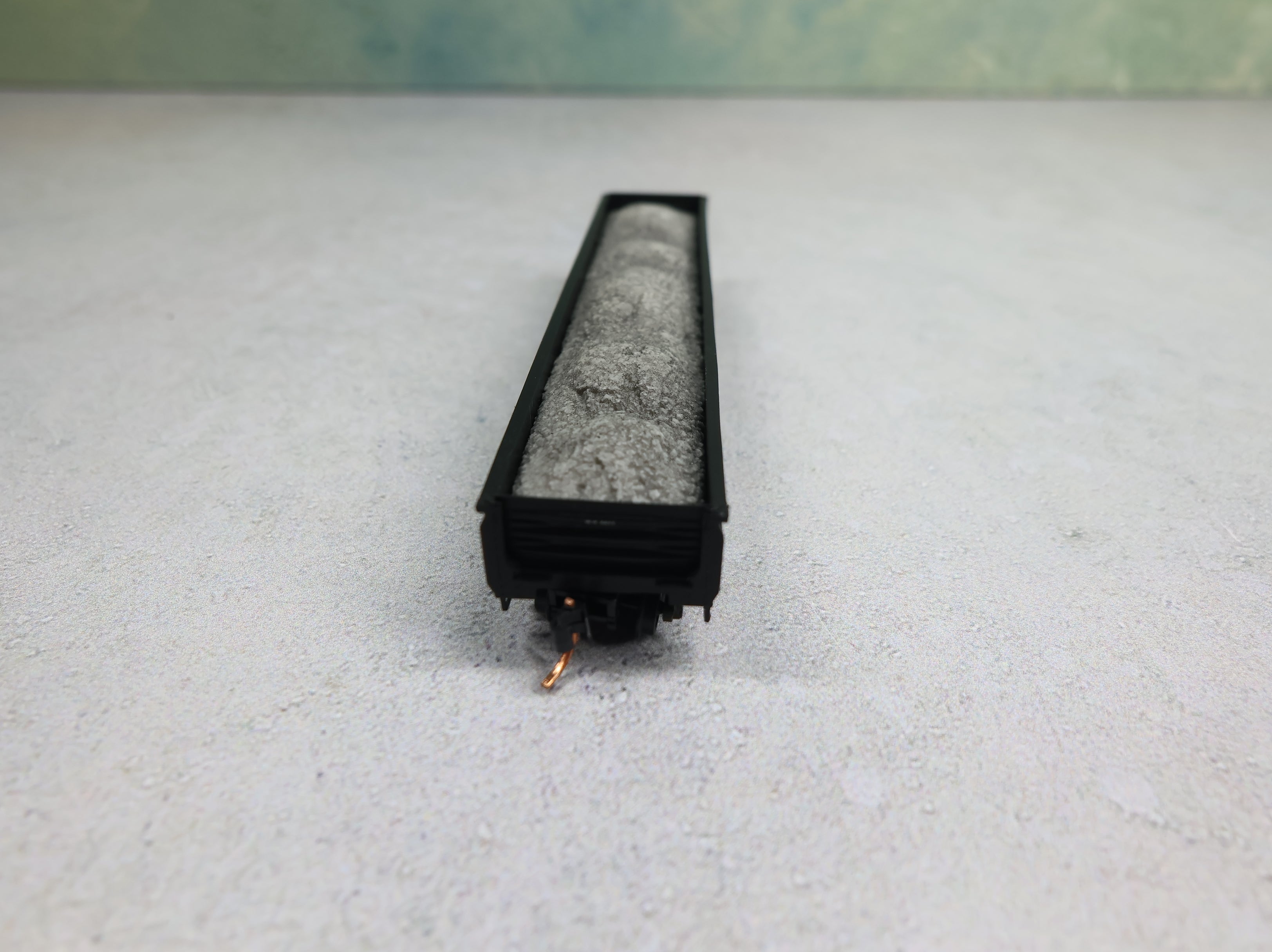 USED Micro-Trains 400050 N Scale 50' Gondola w/ Drop Ends & Load Western Pacific WP #6611 Knuckle Couplers