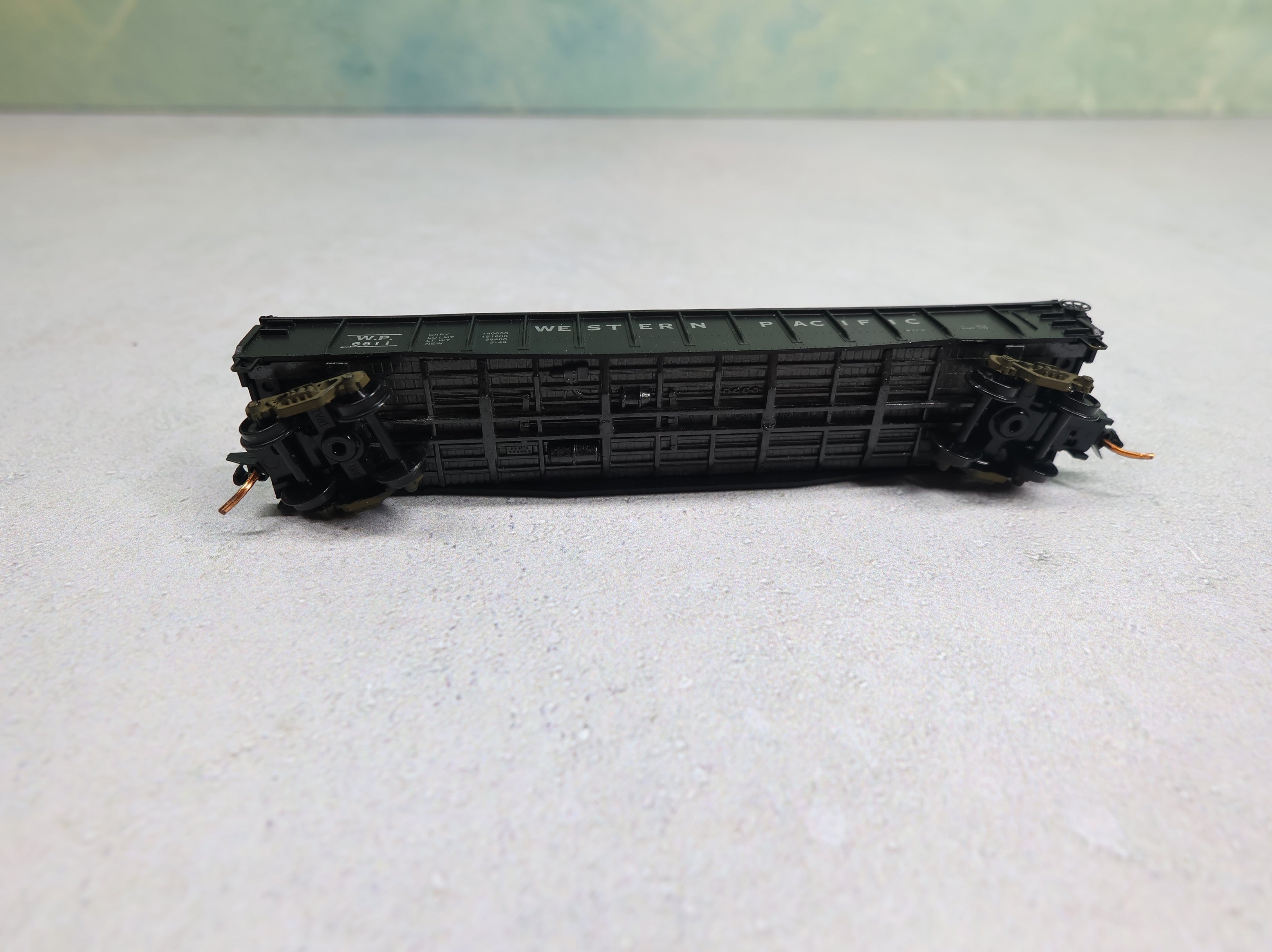 USED Micro-Trains 400050 N Scale 50' Gondola w/ Drop Ends & Load Western Pacific WP #6611 Knuckle Couplers