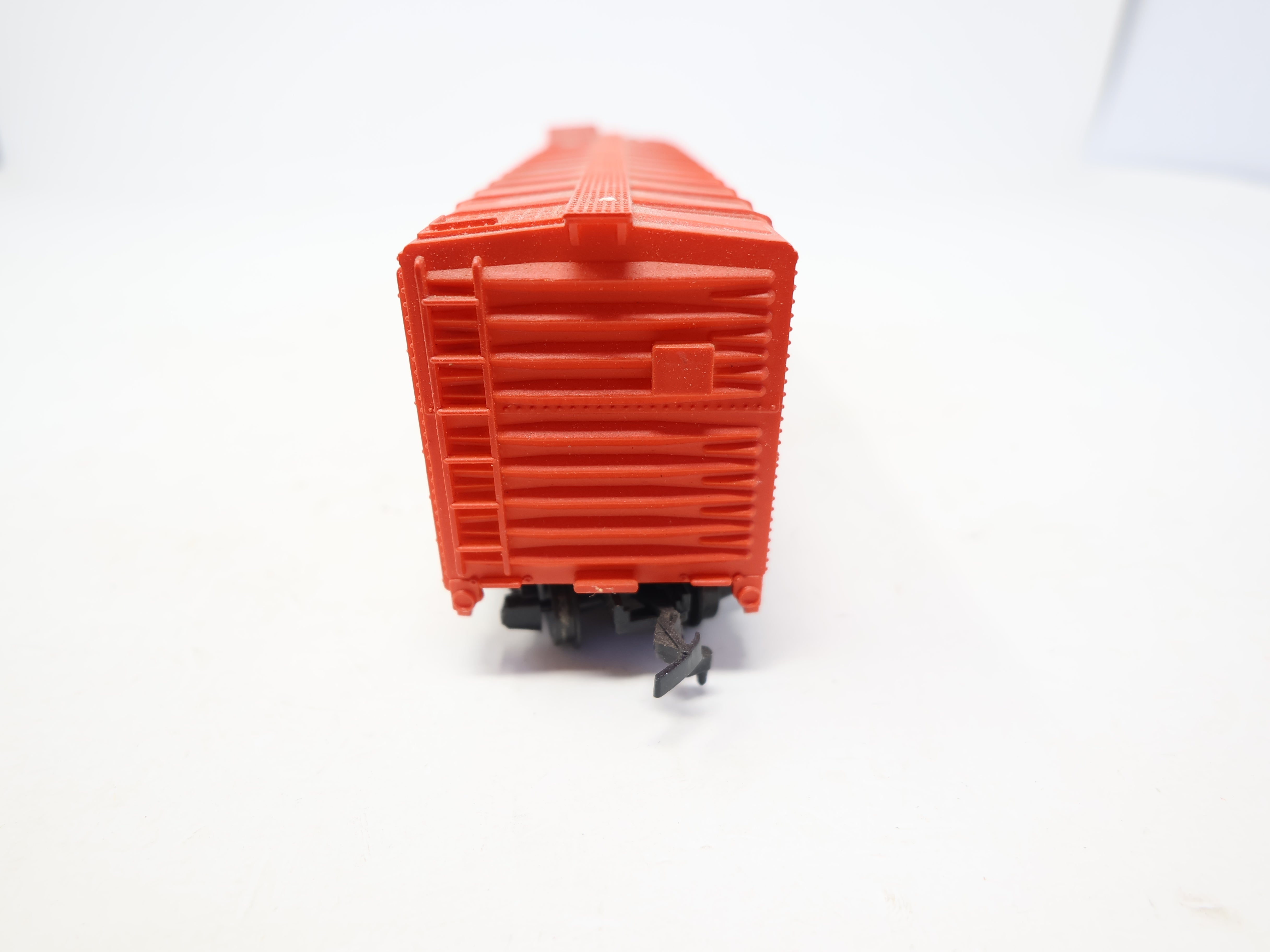 USED Tyco HO Scale, 40' Box Car w/ Workers, Burlington CB&Q #19720