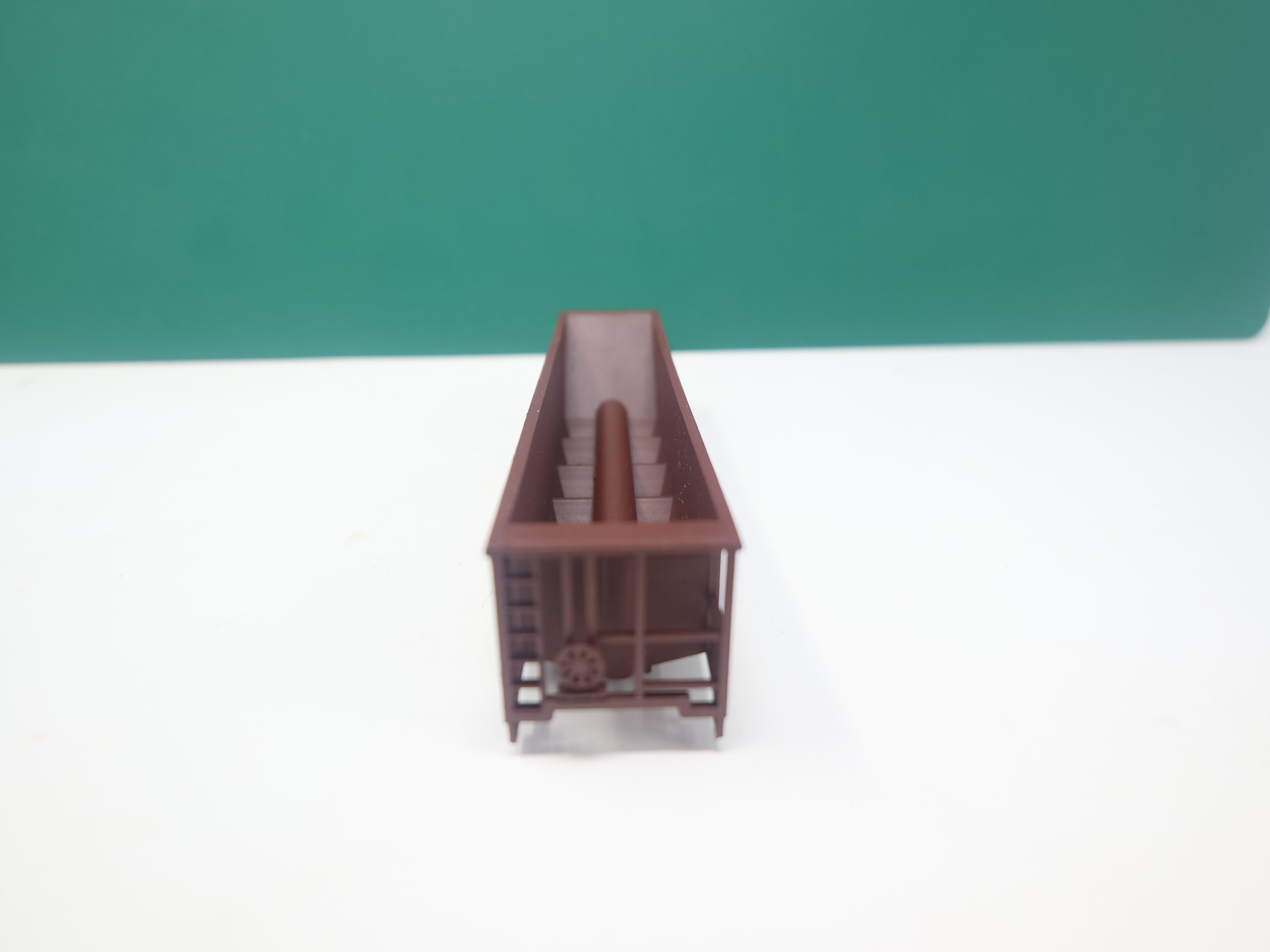 USED Precision Masters 1300 N Scale, Undecorated 5 Bay Hopper, No trucks