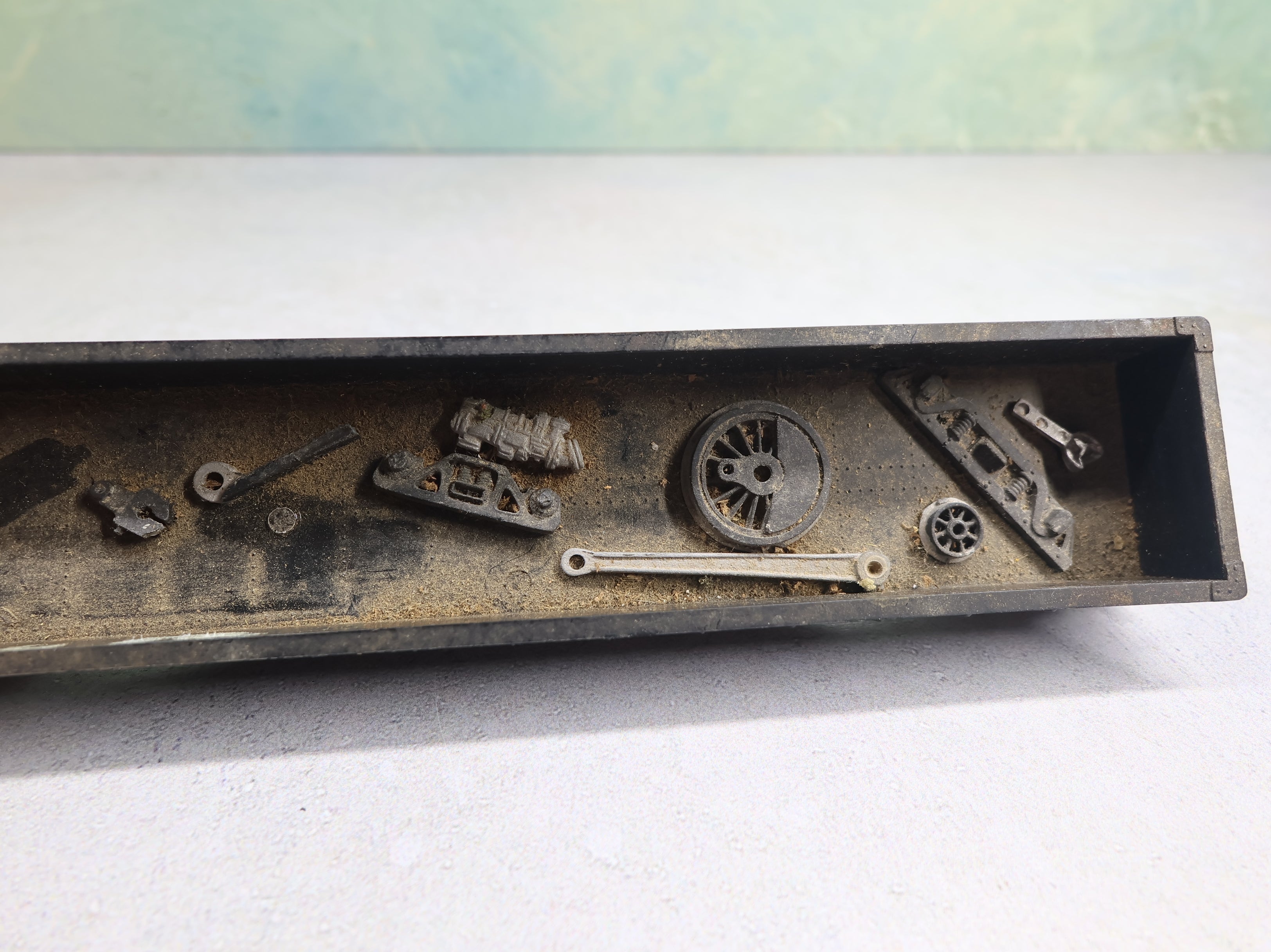 USED Athearn HO Scale 50' Gondola Erie Lackawanna EL #15487 Scrap Load