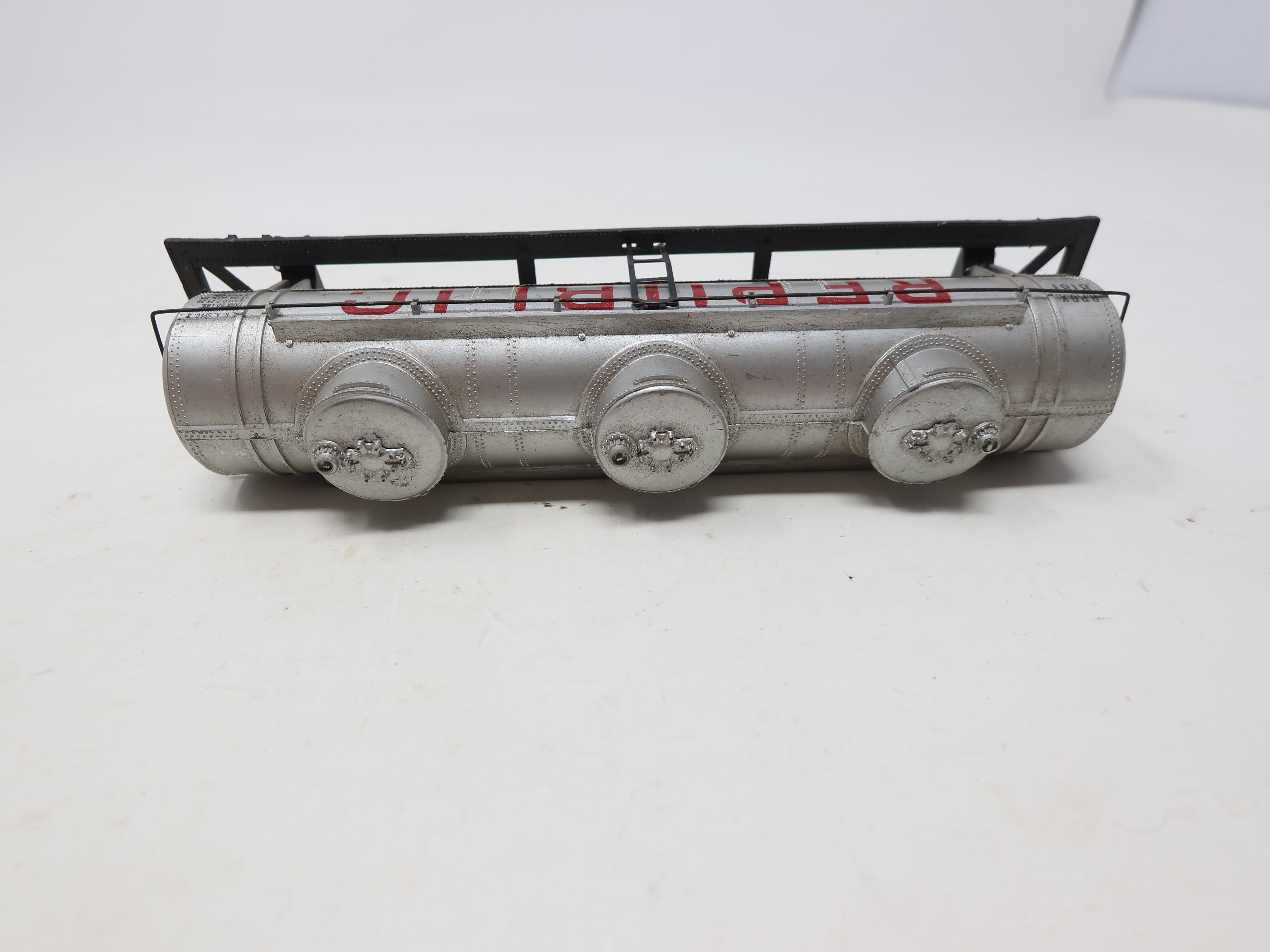USED HO Scale, Triple Dome Tank Car (no trucks/couplers), Republic RPOX #8181