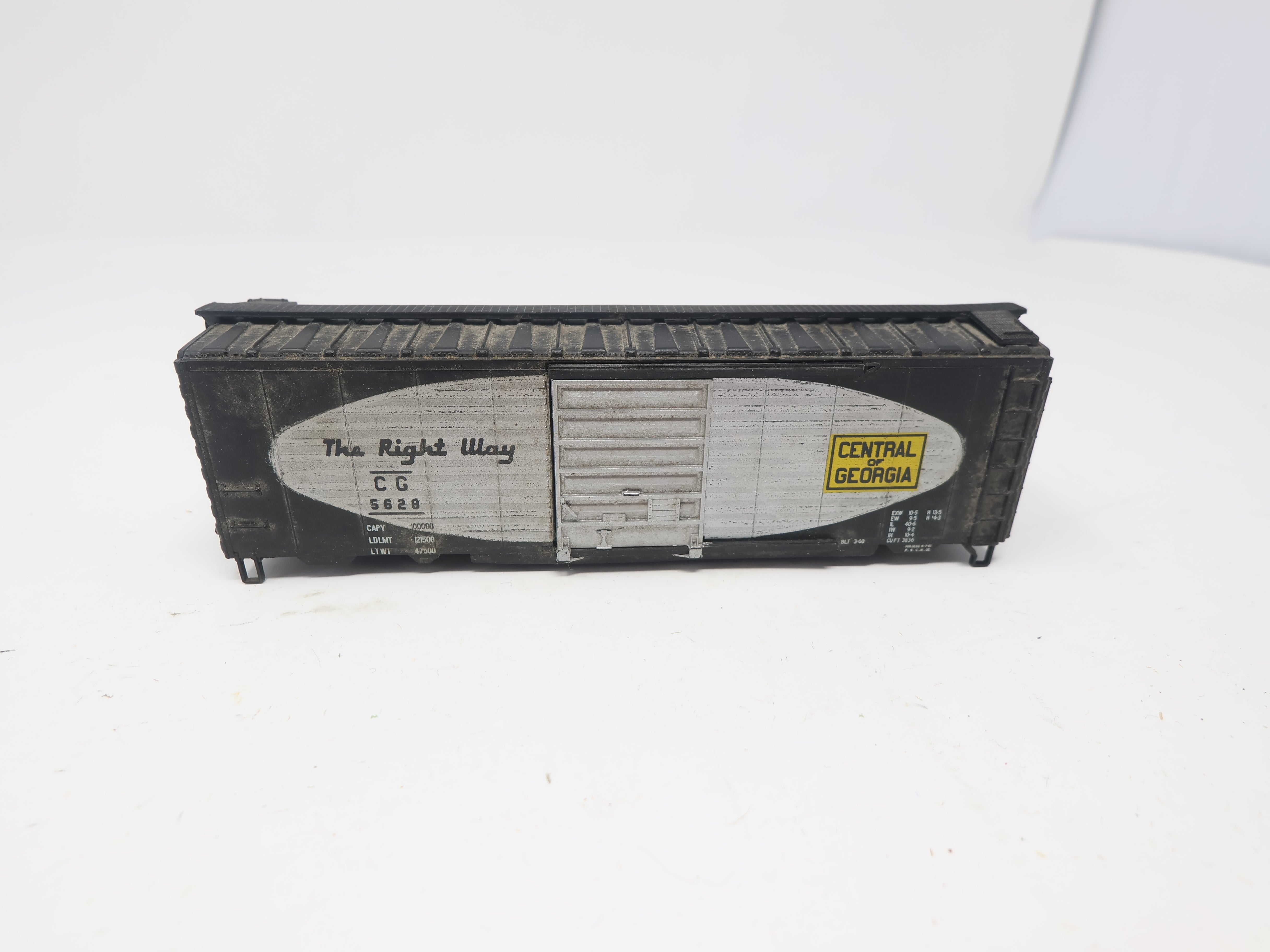 USED AHM HO Scale, 40' Steel Box Car, Central of Georgia CG #5628, For Parts or Repair
