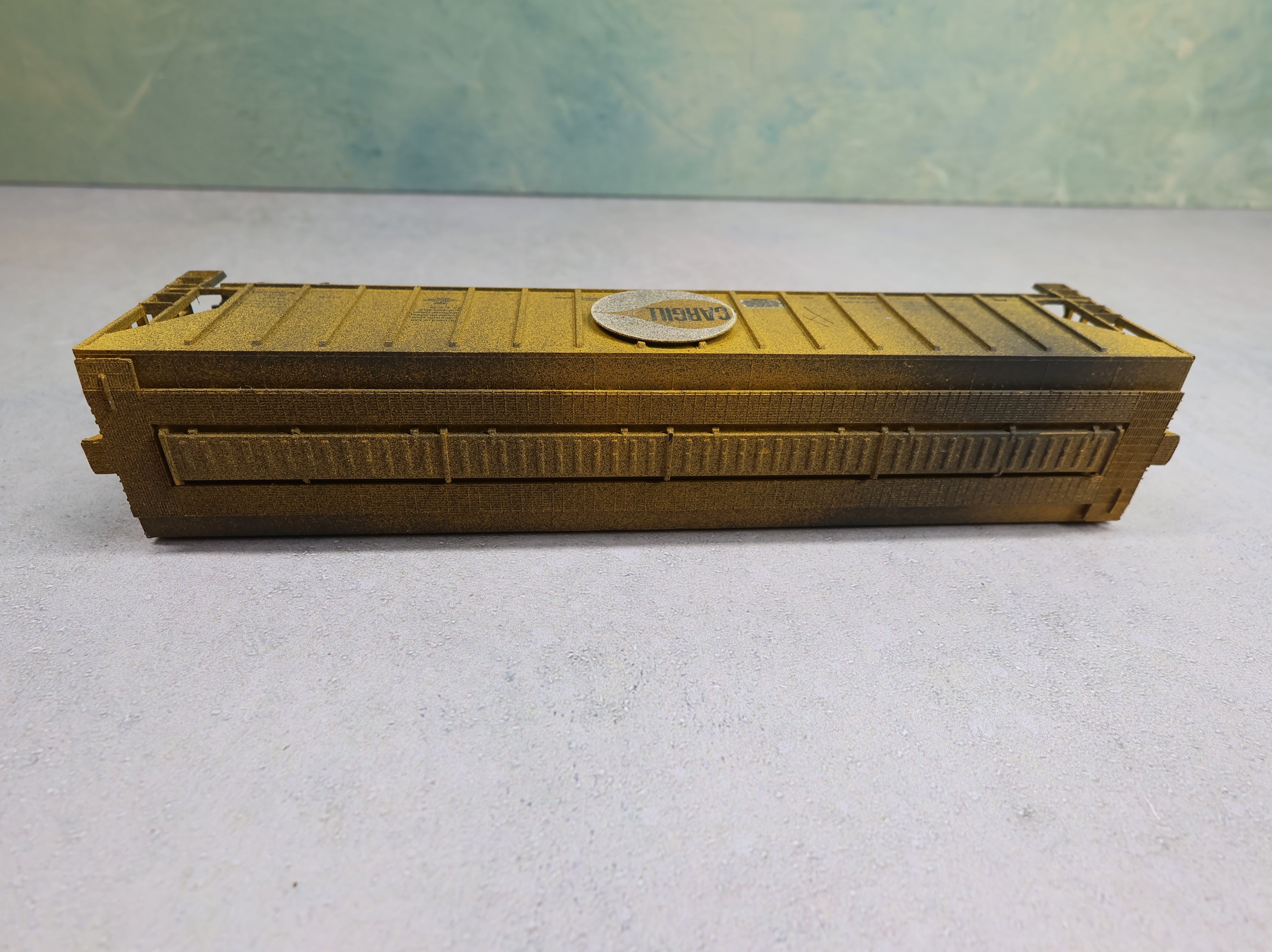 USED Athearn HO Scale 3 Bay Covered Hopper Cargill TLDX #7415 Weathered