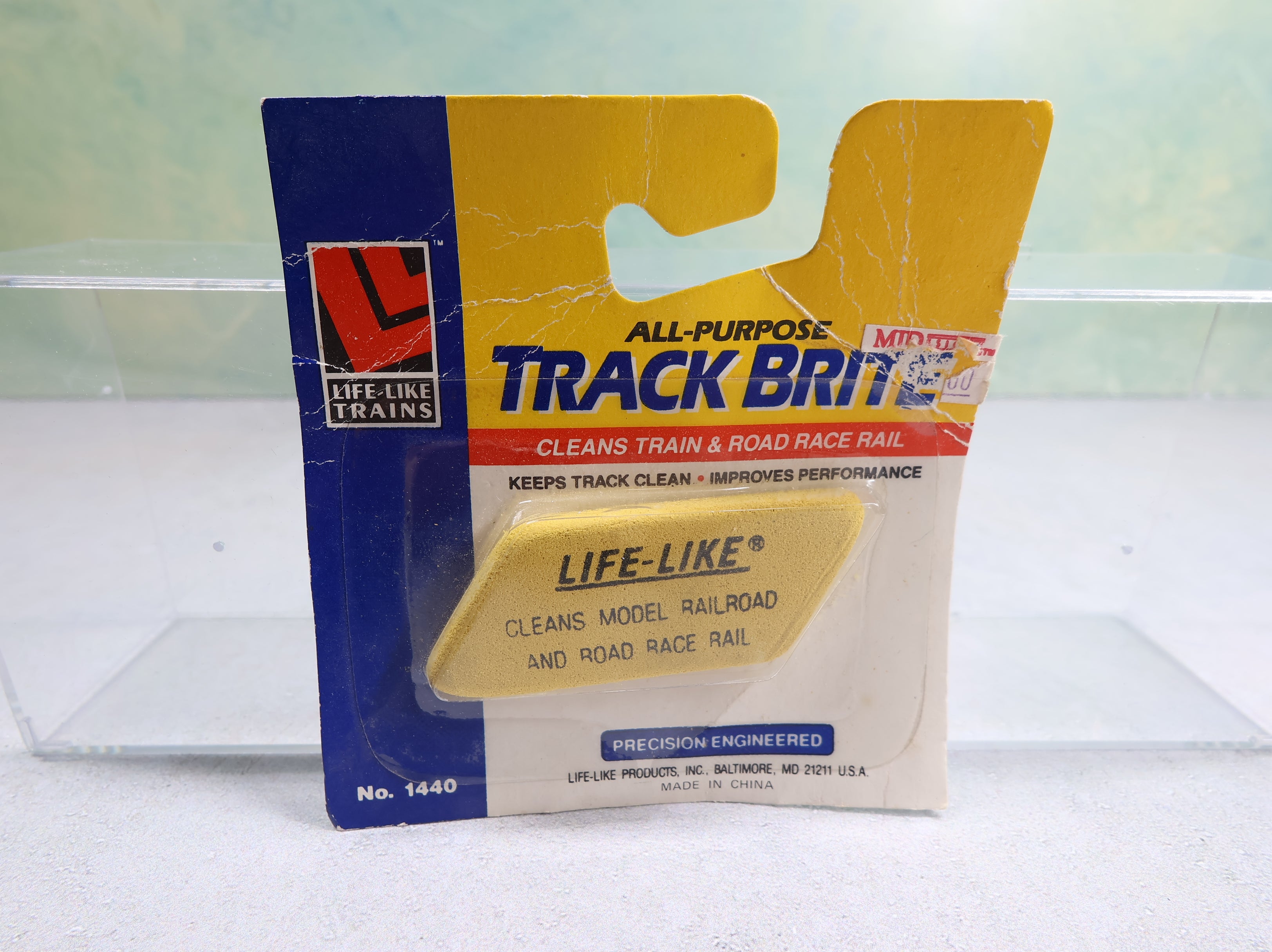 Life-Like 1440 Multi Scale All Purpose Track Brite - Cleans Train & Road Race Rail