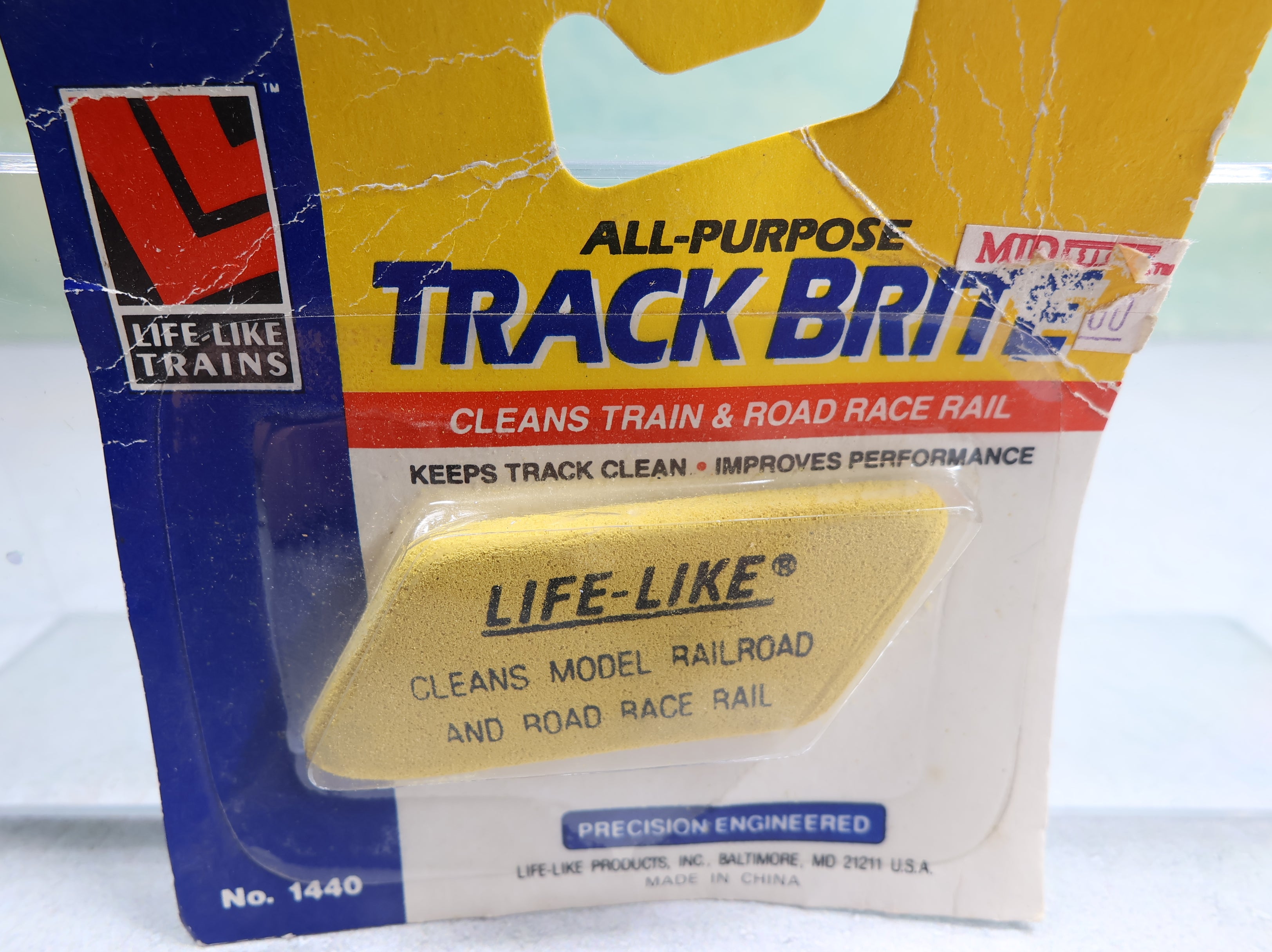 Life-Like 1440 Multi Scale All Purpose Track Brite - Cleans Train & Road Race Rail