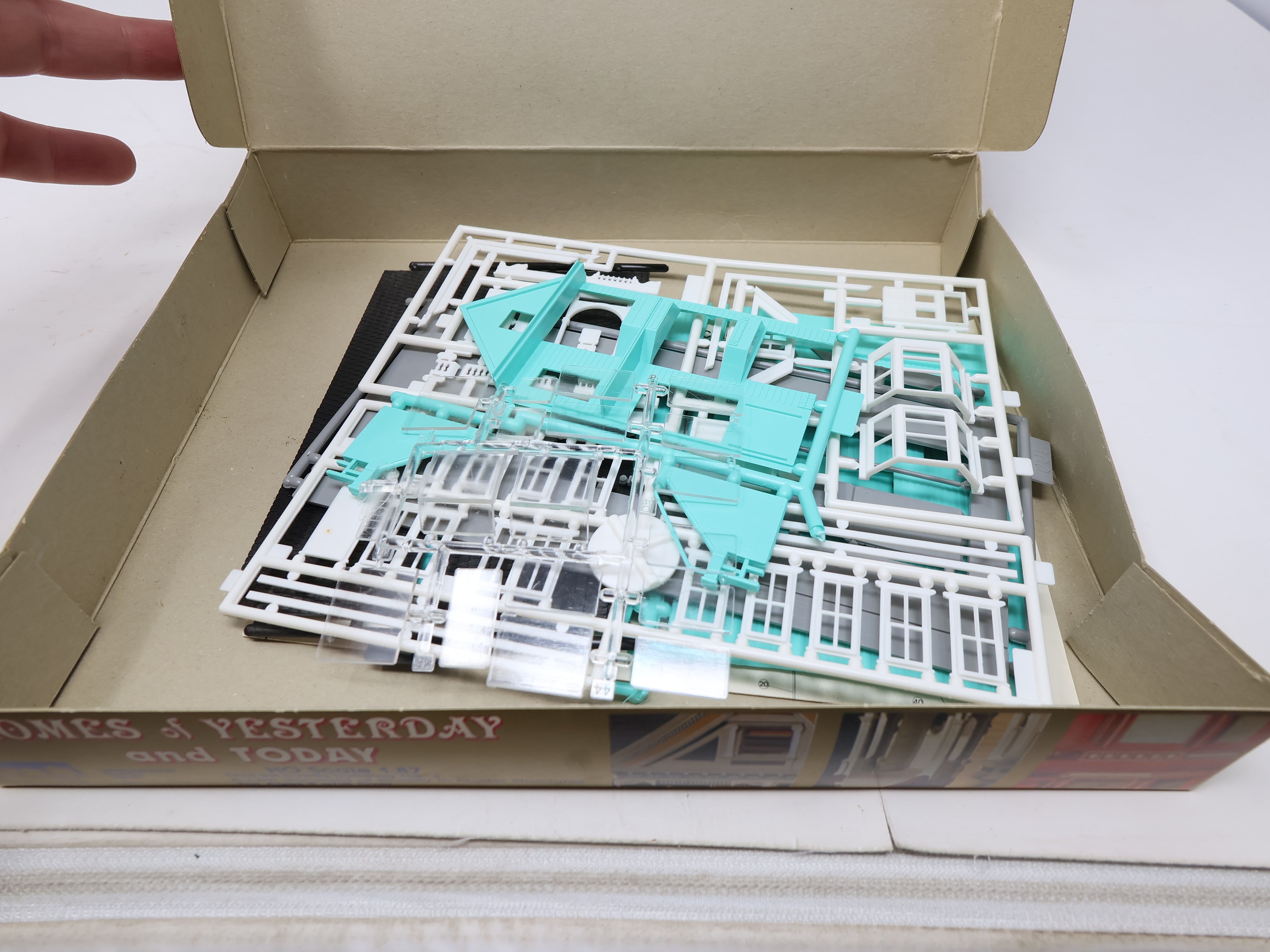 USED IHC HO Scale, Lot of 3 Opened Kits Homes of Yesterday & Today, 100-3, 100-4, 100-5