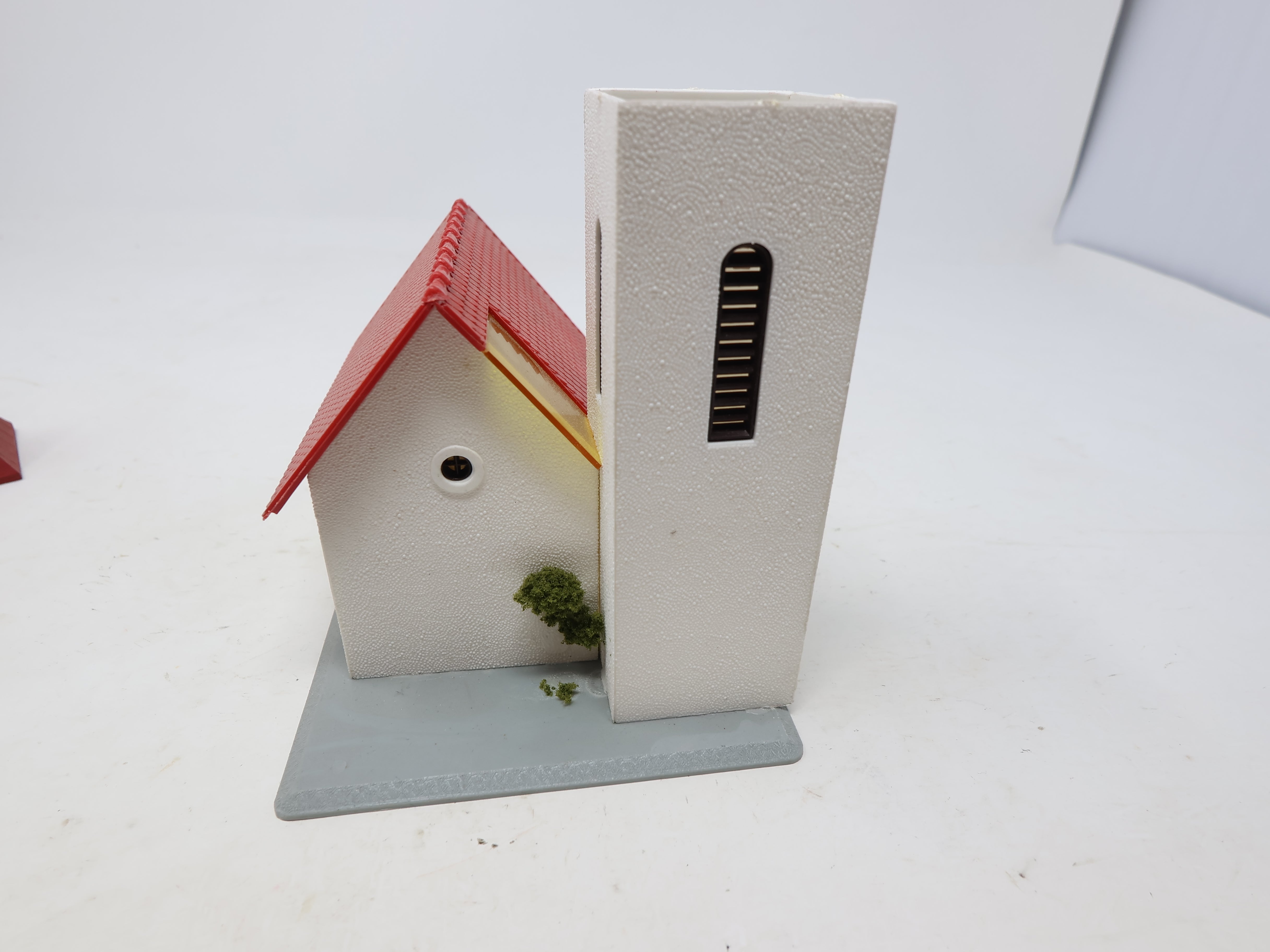 USED Hoffman HO Scale, Church Building