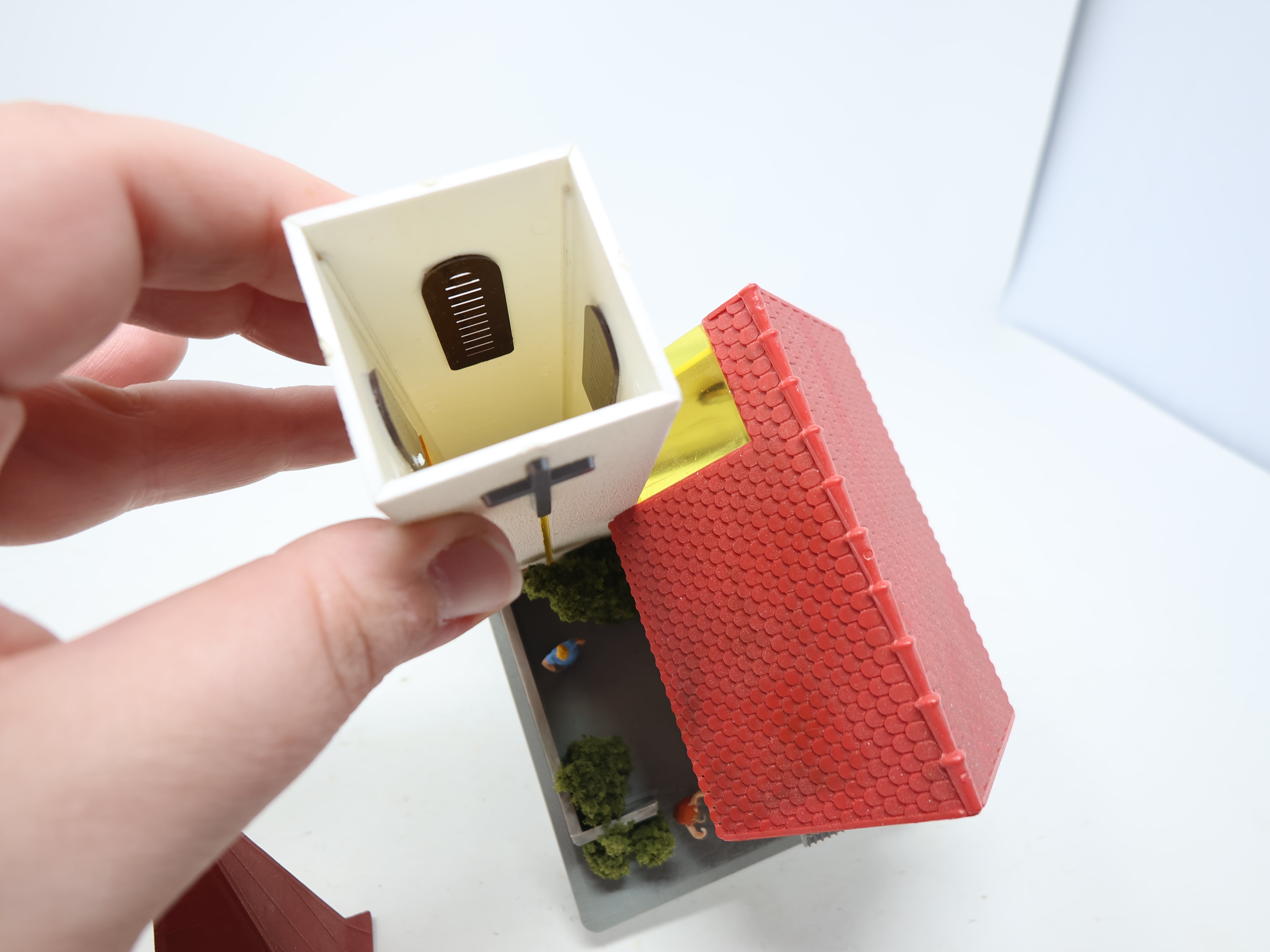 USED Hoffman HO Scale, Church Building