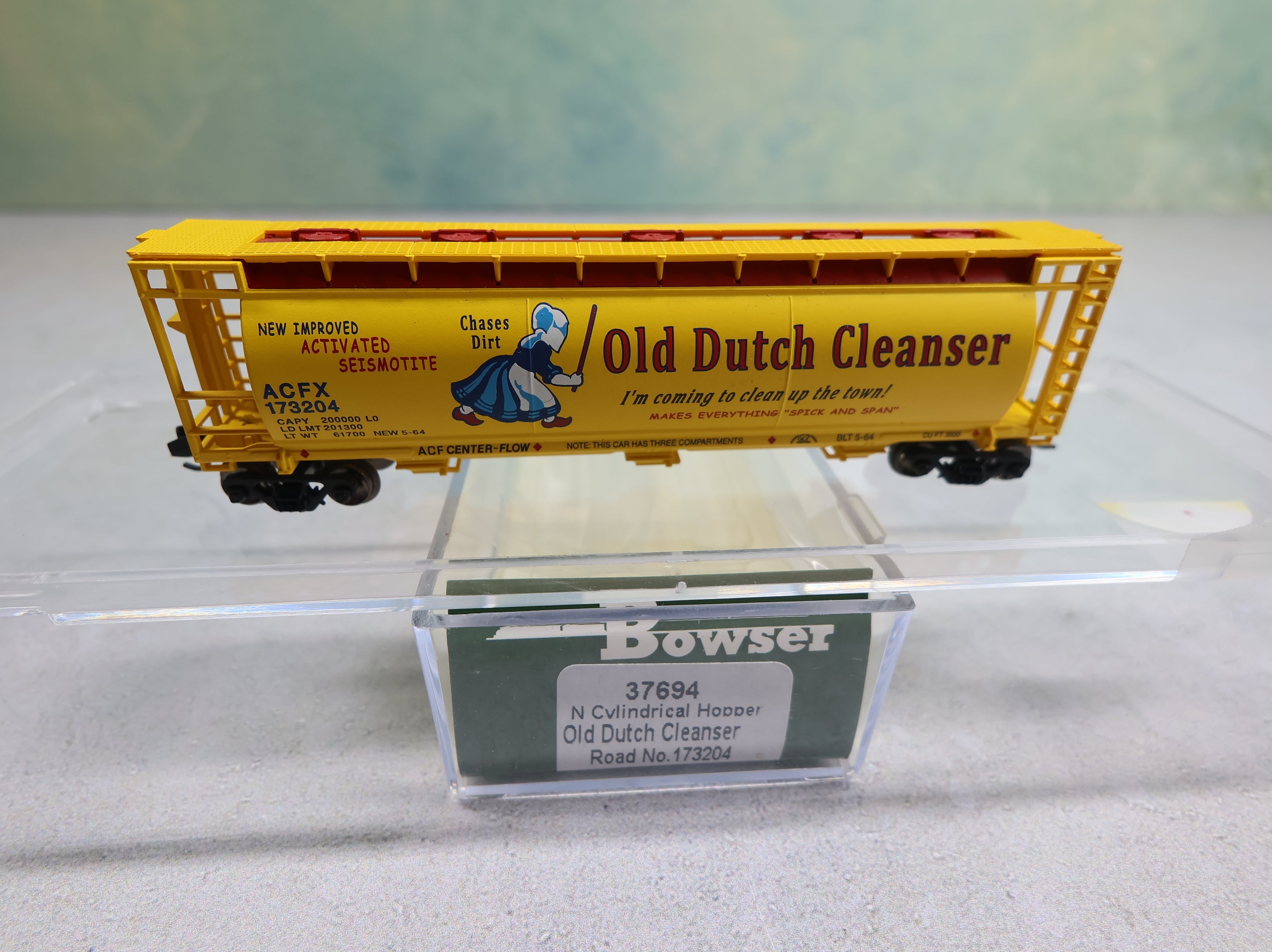 USED Bowser 37694 N Scale Cylindrical Hopper Old Dutch Cleanser ACFX #173204