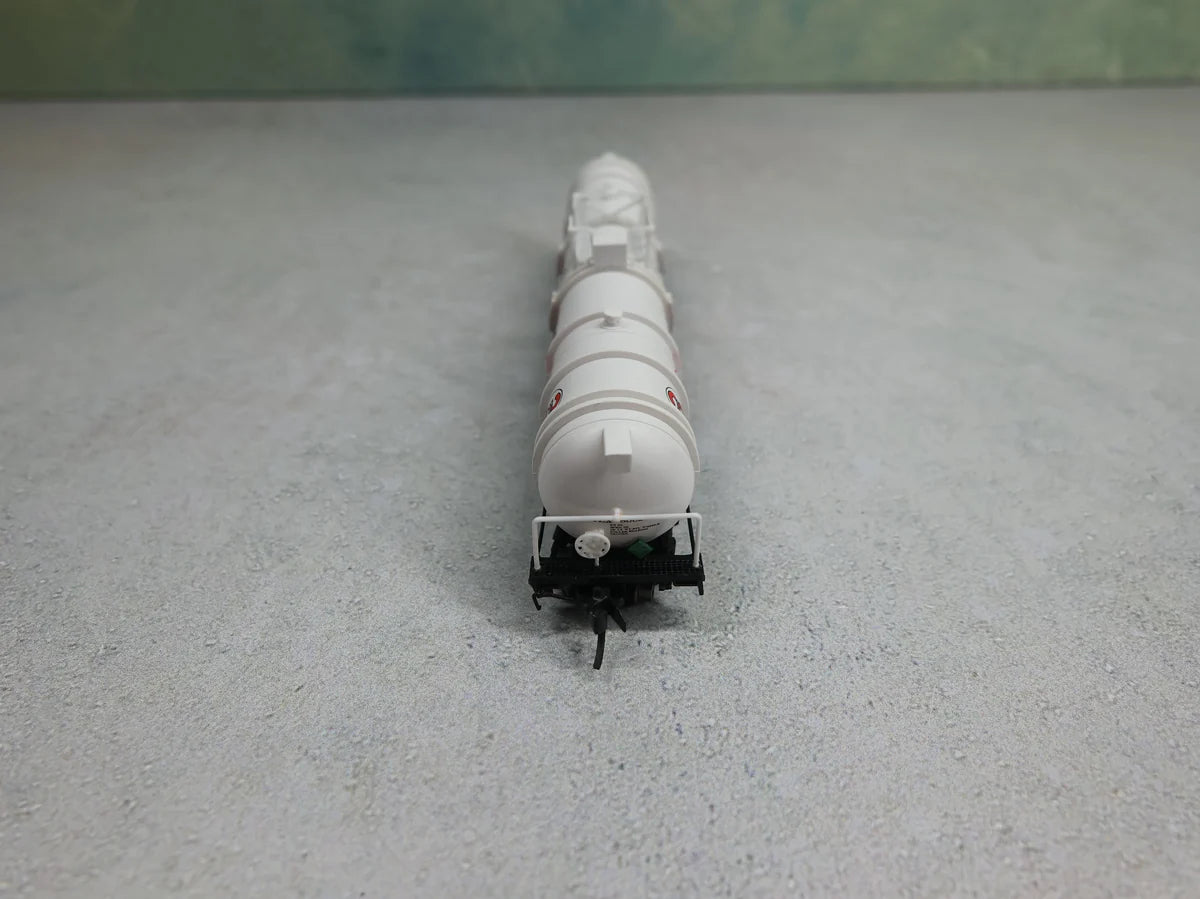 USED Broadway Limited 3729 N Scale Cryogenic Tank Car Big Three Industries UTLX #80023