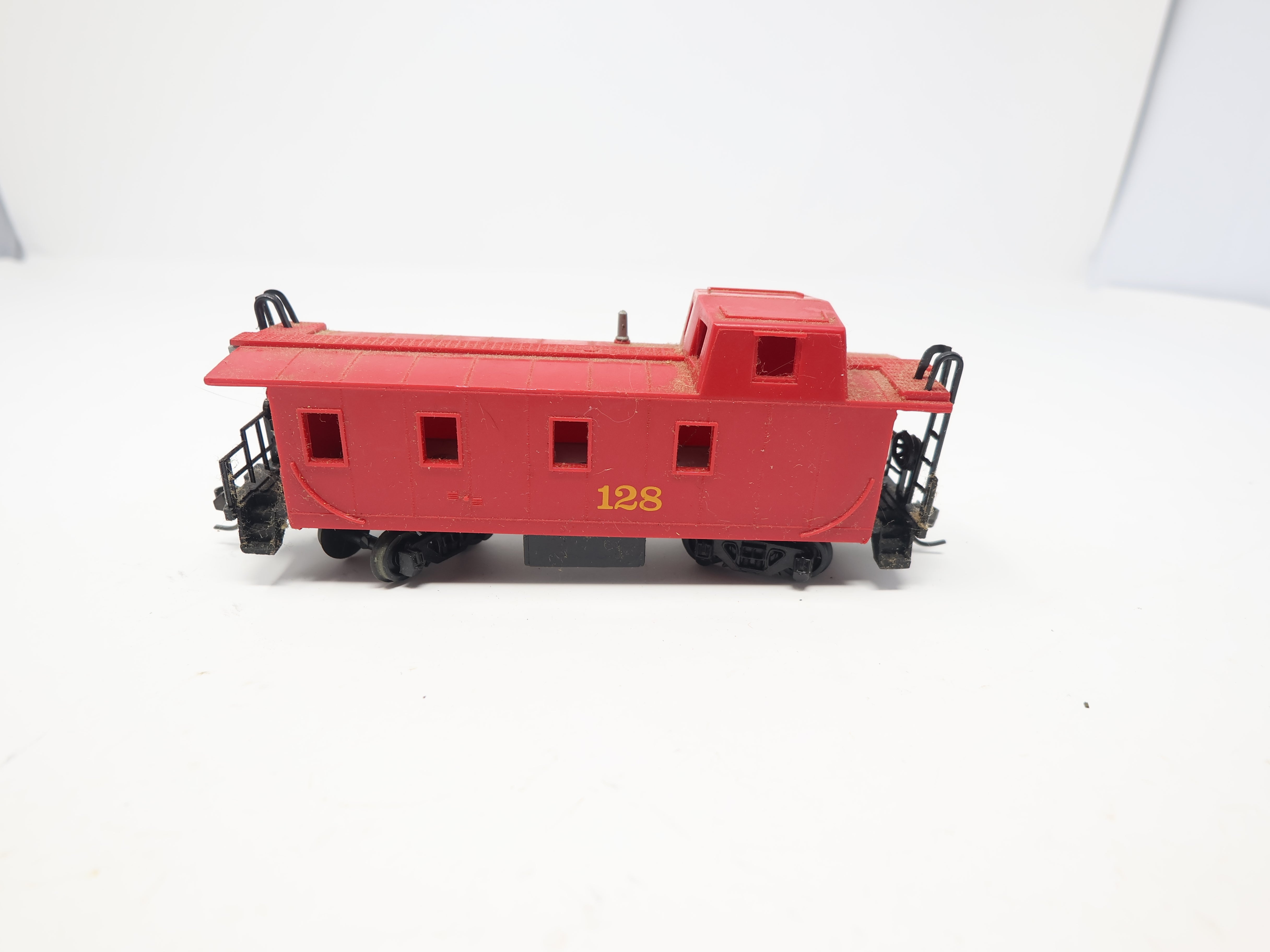USED Bachmann HO Scale, Caboose #128
