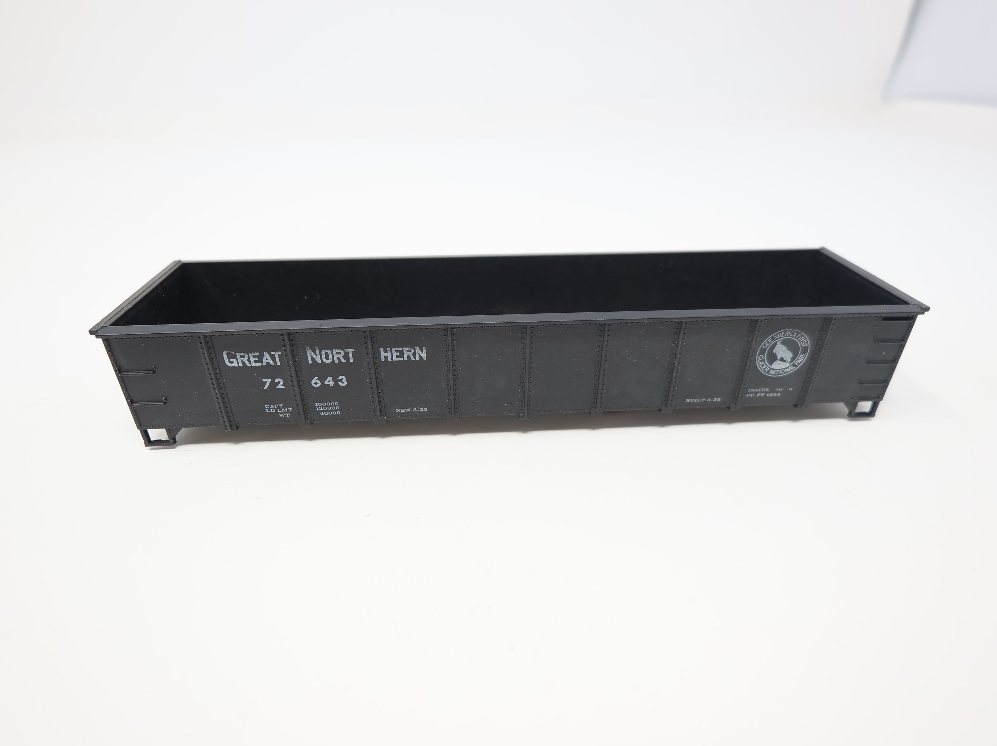 USED Roundhouse HO Scale Gondola Great Northern #72643