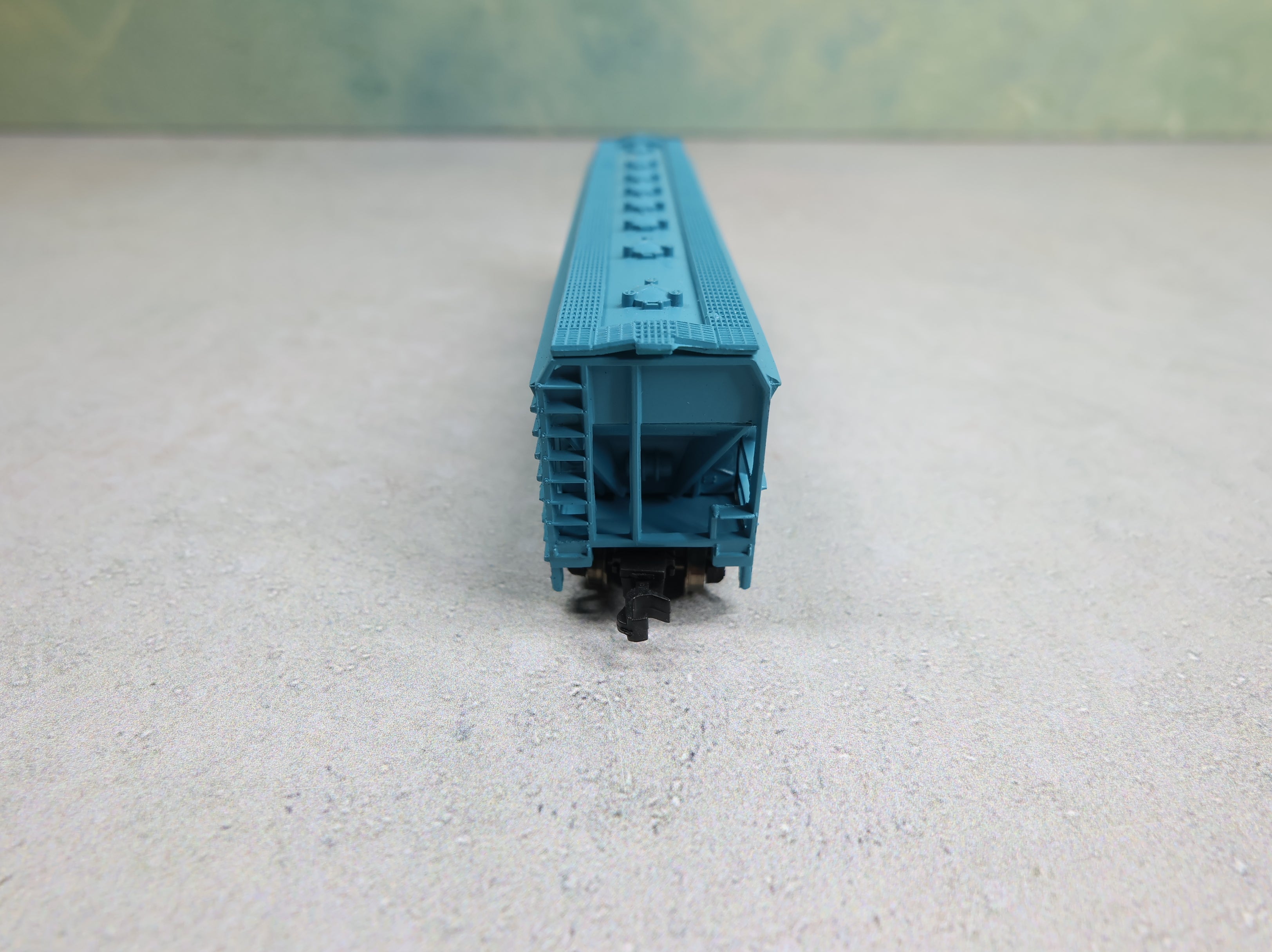 USED Bachmann 76636 N Scale 56' Centerflow Hopper Rock Island #1332801