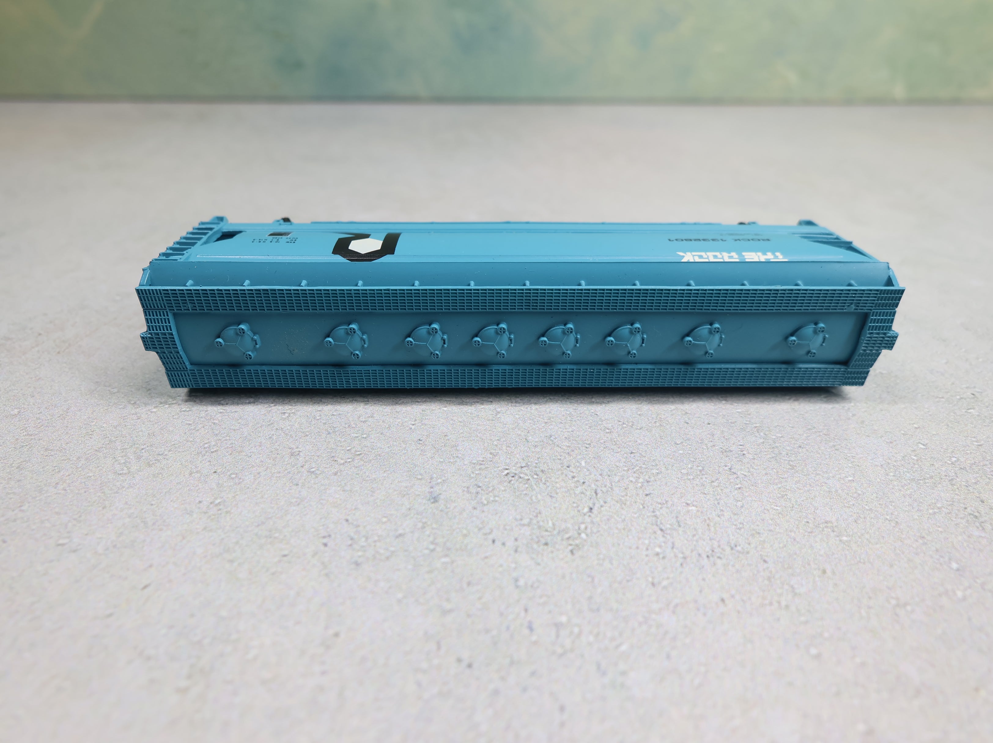 USED Bachmann 76636 N Scale 56' Centerflow Hopper Rock Island #1332801