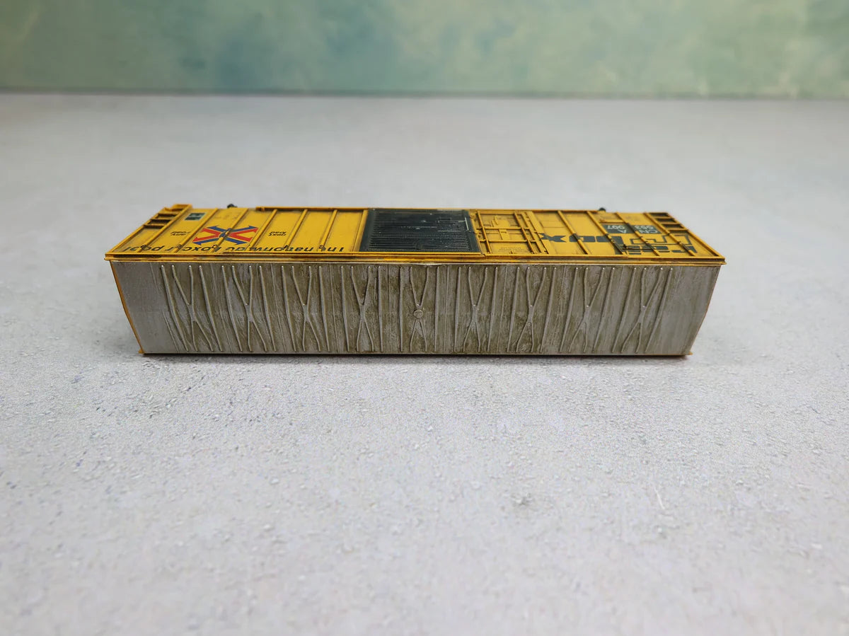 USED Roundhouse N Scale 50' FMC Box Car Railbox CNA #553007 Weathered