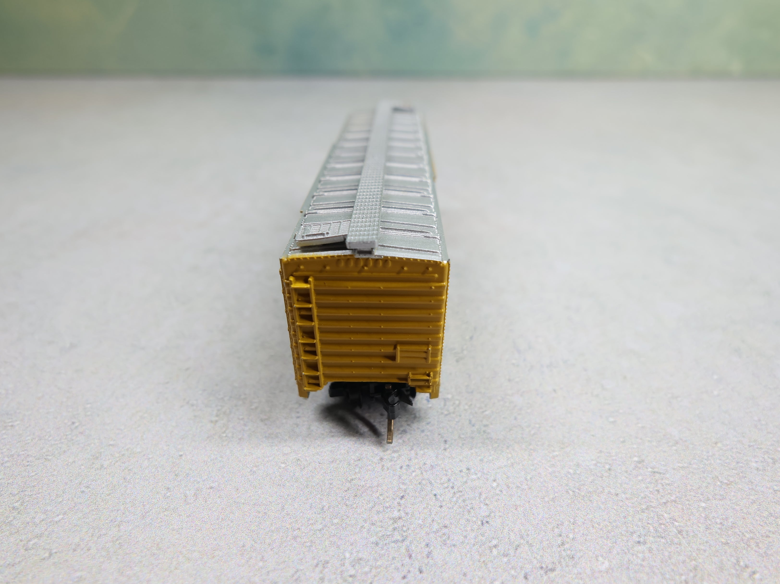 USED Atlas N Scale 40' Box Car Baltimore and Ohio B&O #182396 Knuckle Couplers