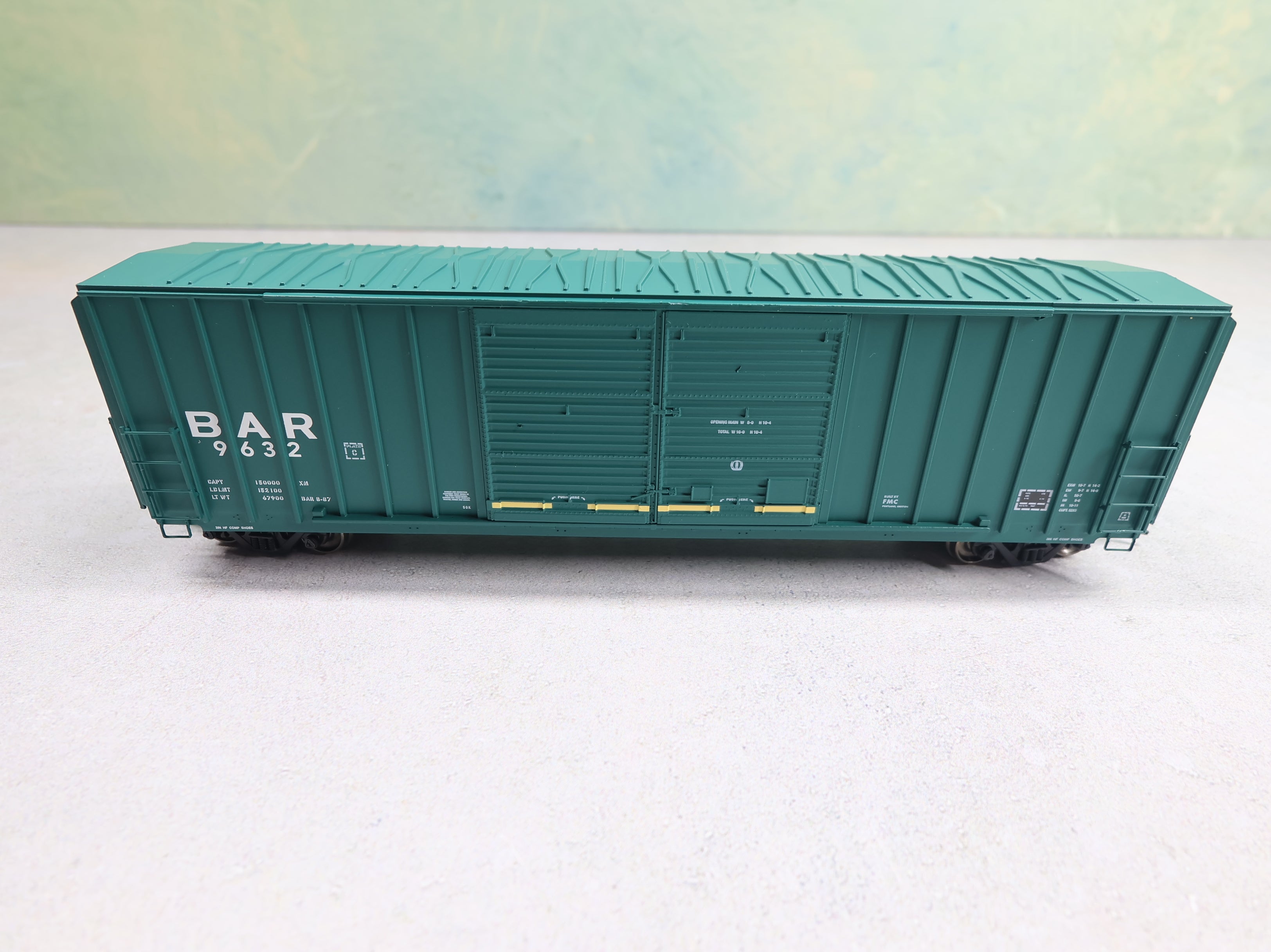 USED Intermountain 48306-06 HO Scale FMC 5283 DD Box Car Bangor and Aroostook BAR #9632 Pinnacle Series