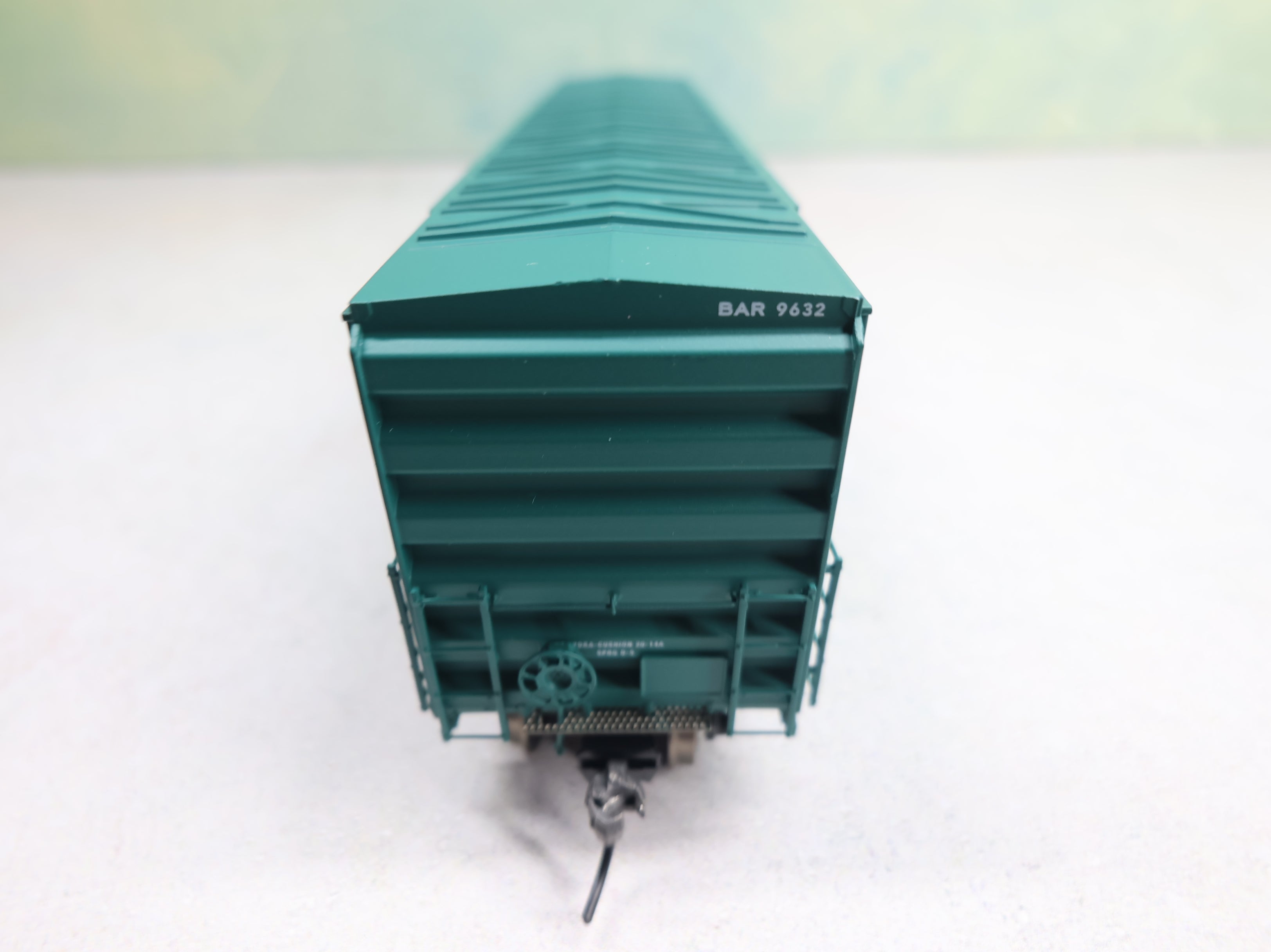USED Intermountain 48306-06 HO Scale FMC 5283 DD Box Car Bangor and Aroostook BAR #9632 Pinnacle Series