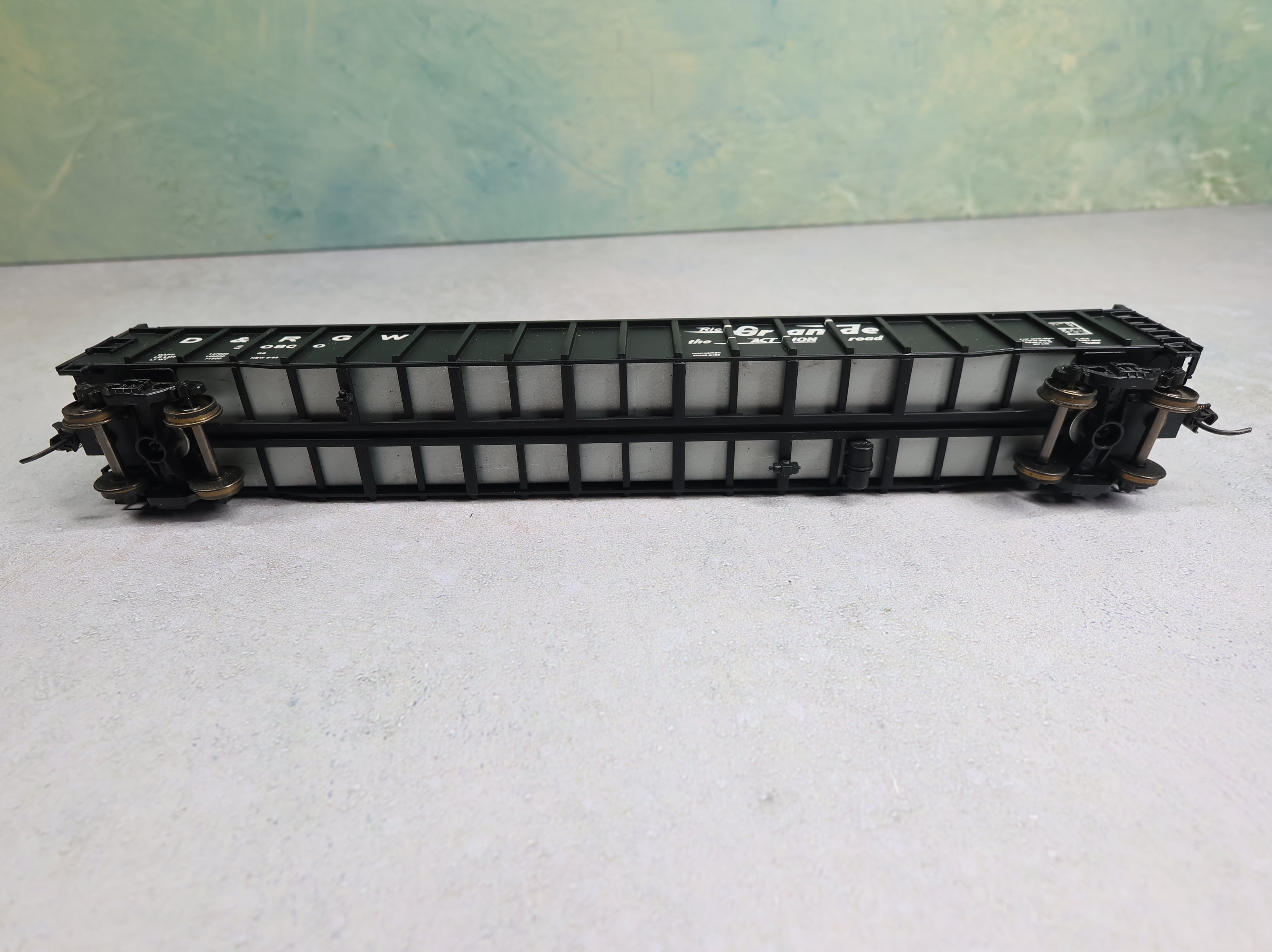 USED Walthers HO Scale 65' Mill Gondola Rio Grande D&RGW #30800