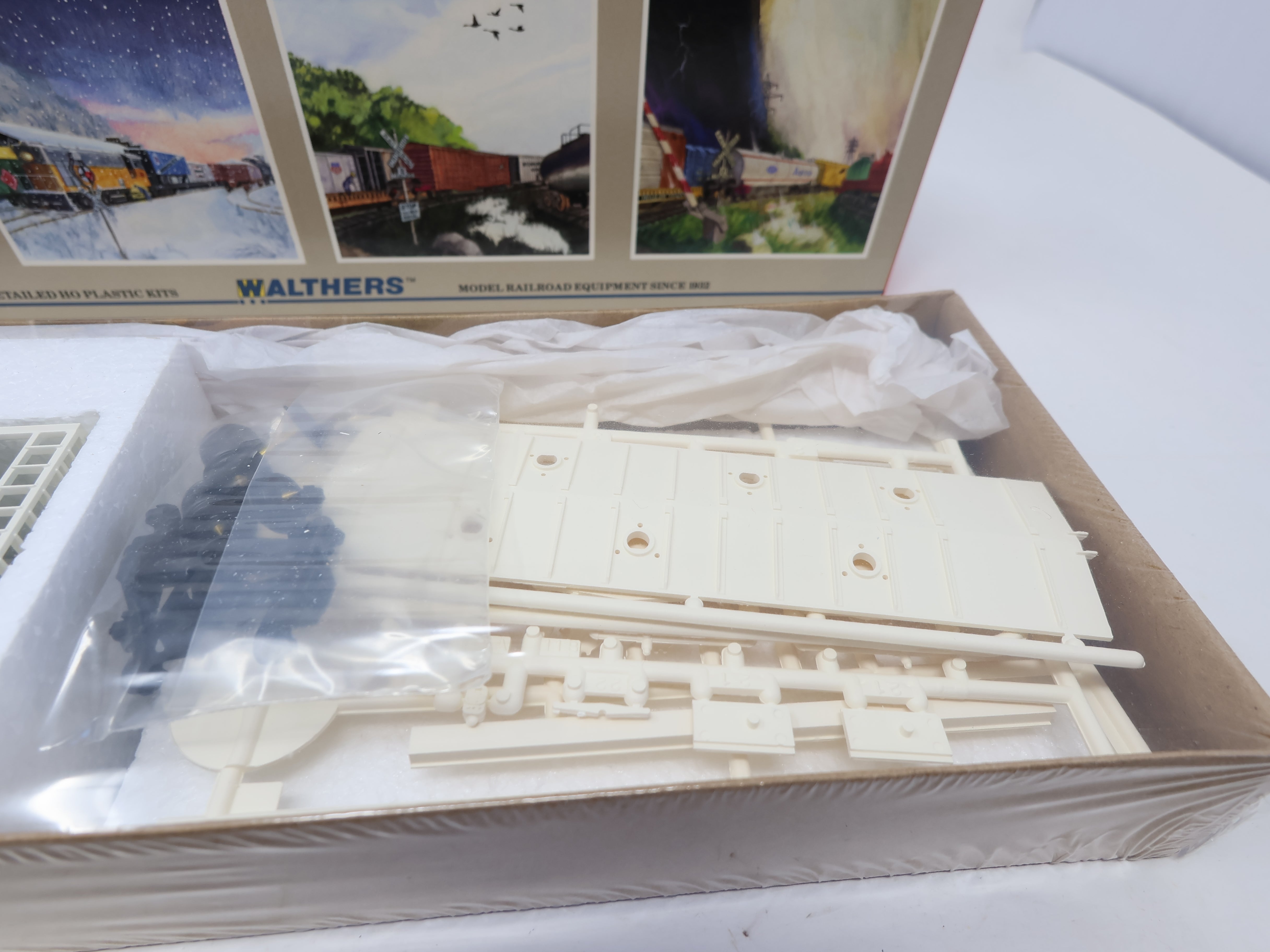 Walthers HO Scale, 1993 LMTD Run Airslide Hopper, SOO Line #69264, Sealed 113/370 (KIT)