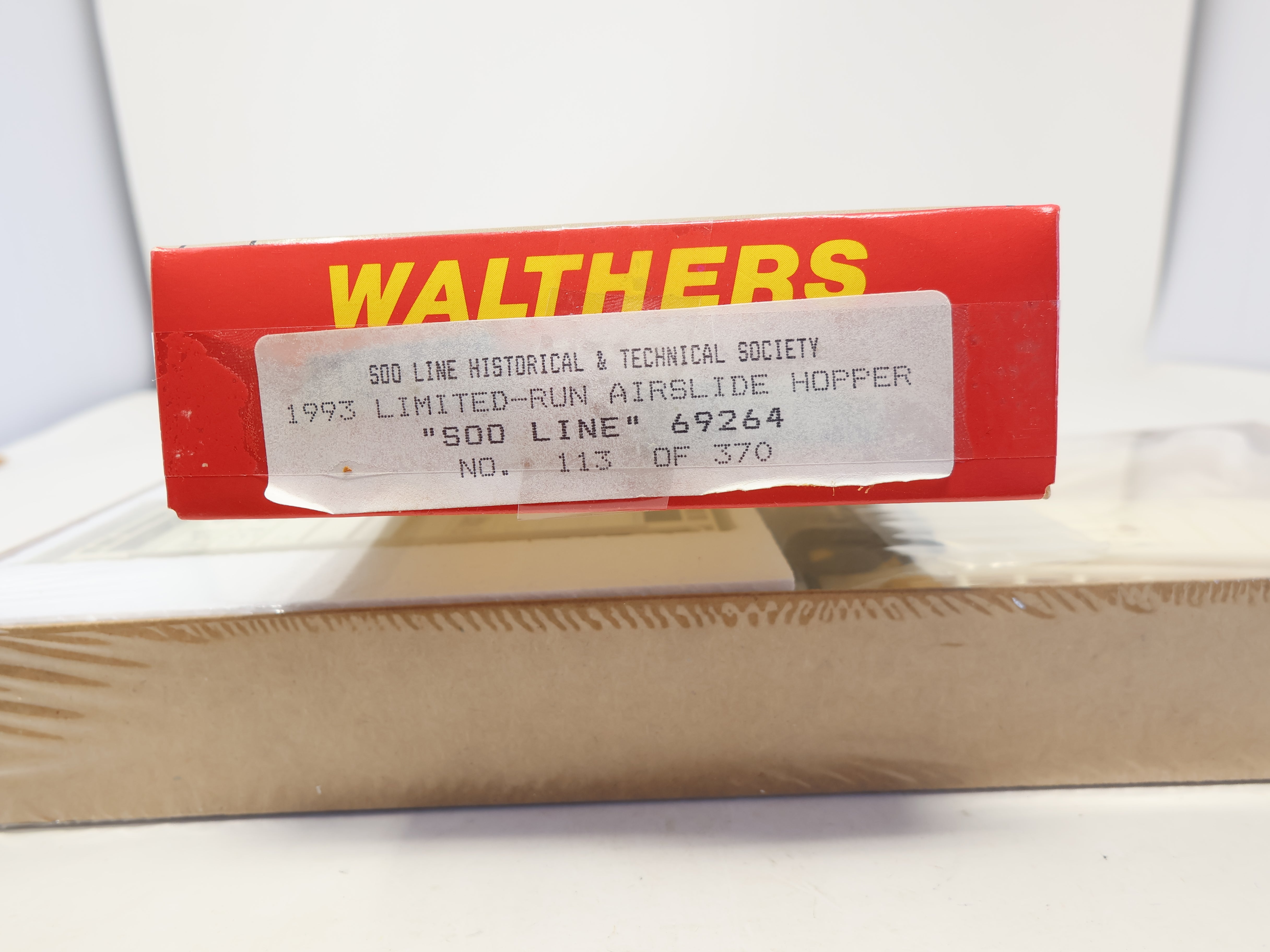 Walthers HO Scale, 1993 LMTD Run Airslide Hopper, SOO Line #69264, Sealed 113/370 (KIT)