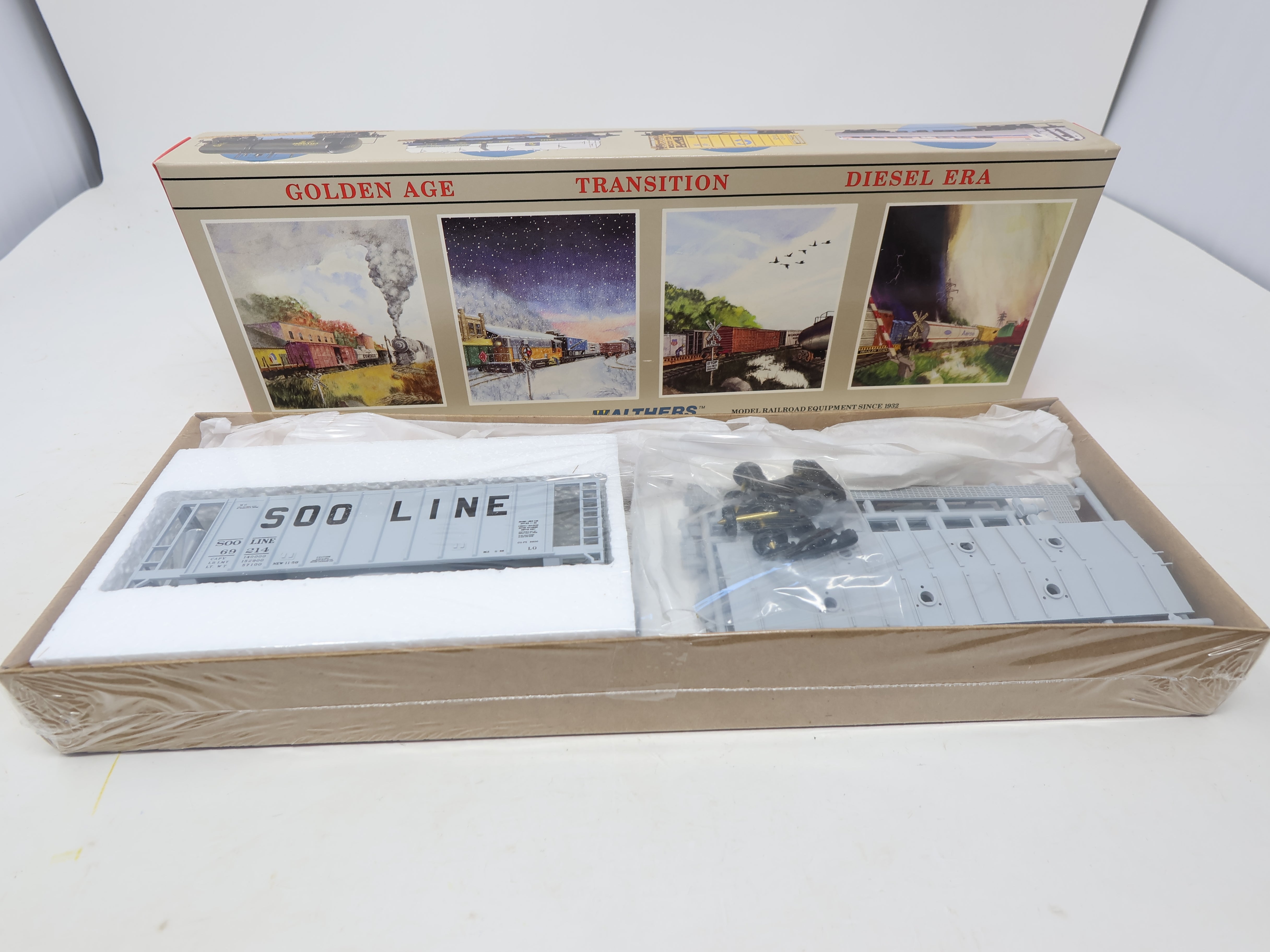 Walthers HO Scale, 1993 LMTD Run Airslide Hopper, SOO Line #69214, Sealed 112/340 (KIT)