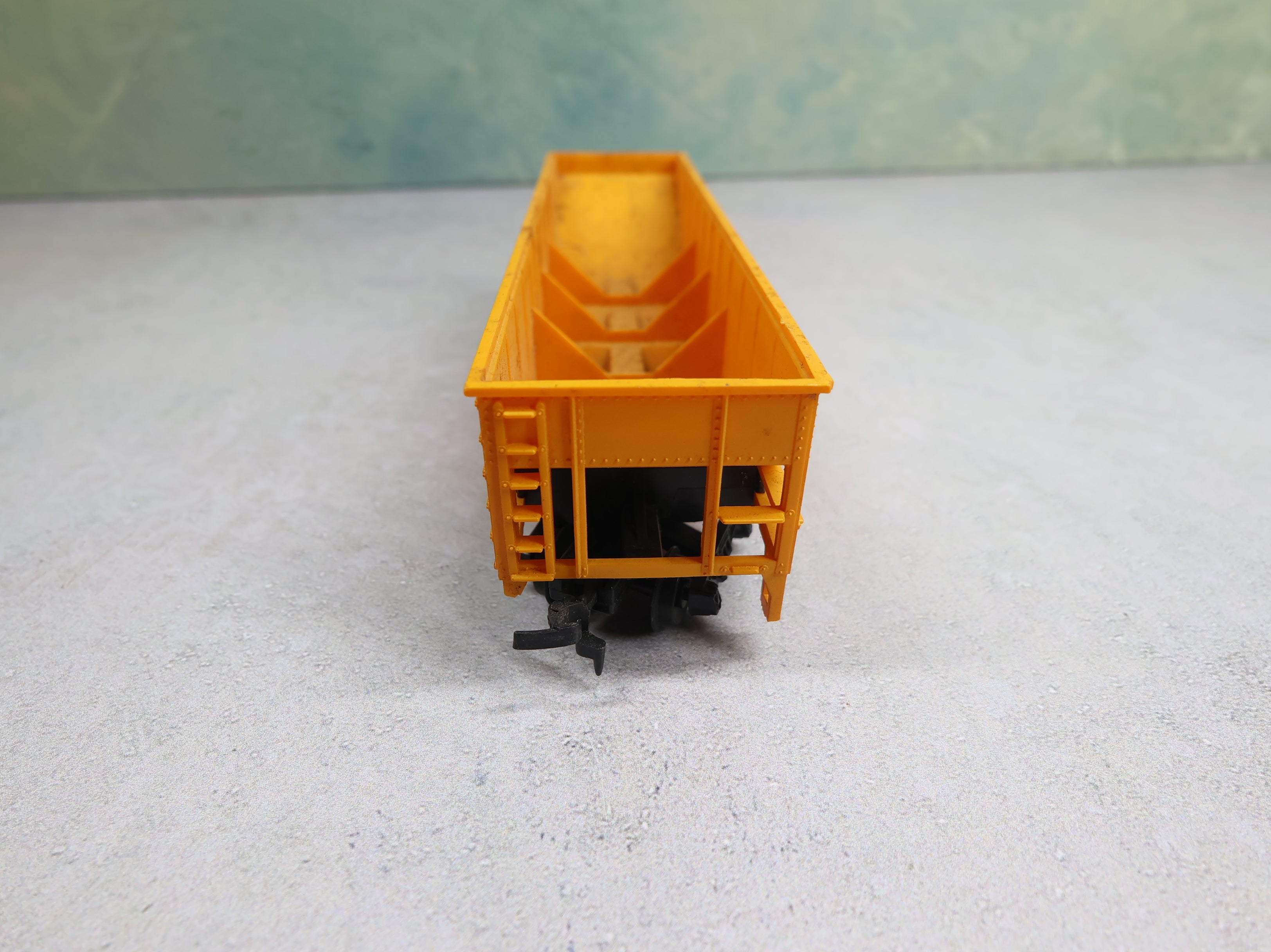 USED Tyco HO Scale Quad Hopper Union Pacific UP #62040
