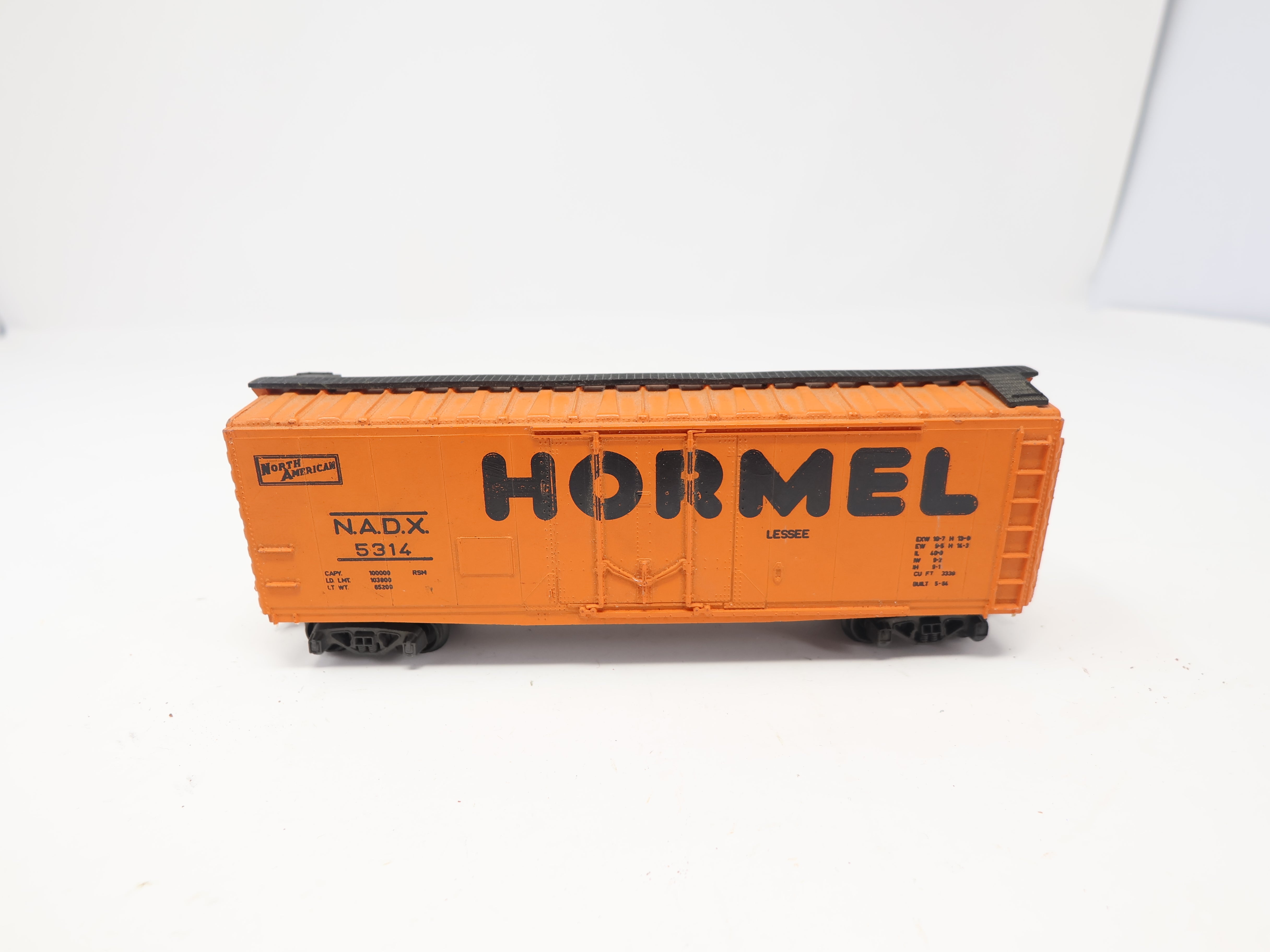 USED AHM HO Scale, 40' Steel Box Car, Hormel NADX #5314, Rough