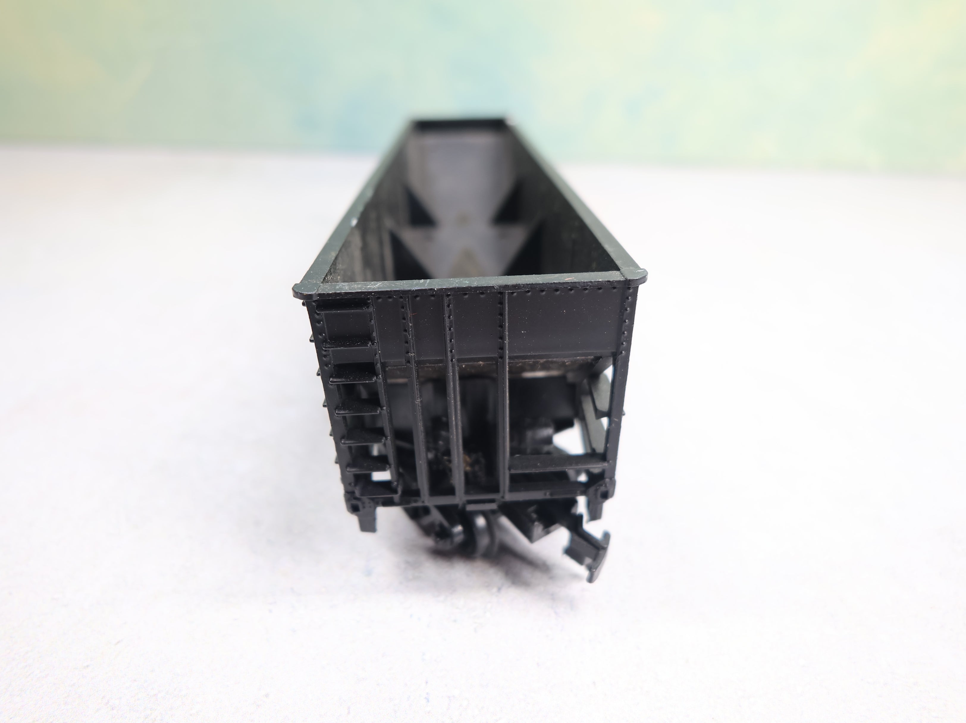 USED Bev-Bel HO Scale 100 Ton 3 Bay Hopper Reading RDG #41439 Life-Like