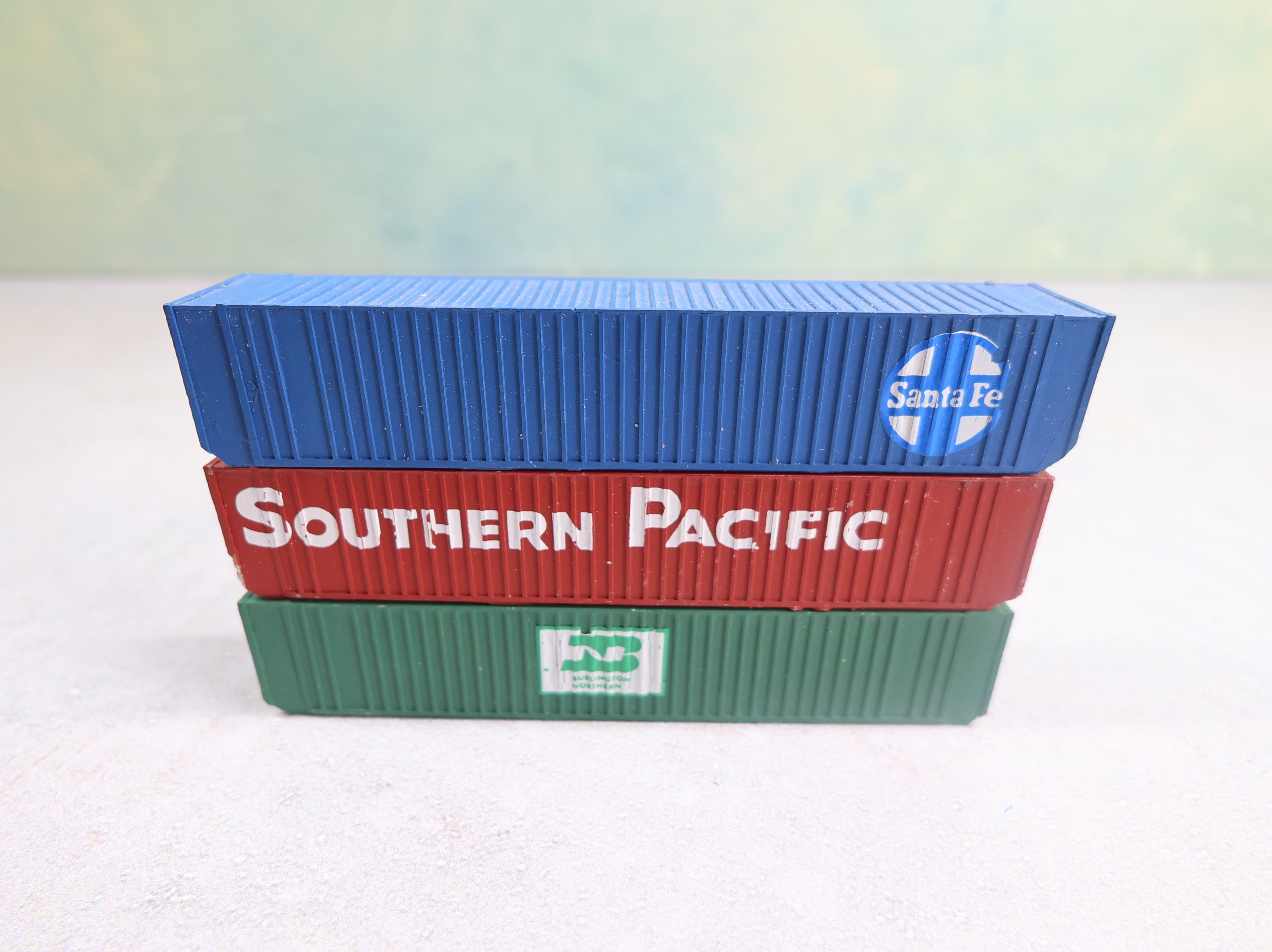 USED N Scale Lot of 3 Custom 45' Containers Santa Fe, Southern Pacific, Burlington Northern (3 pcs)