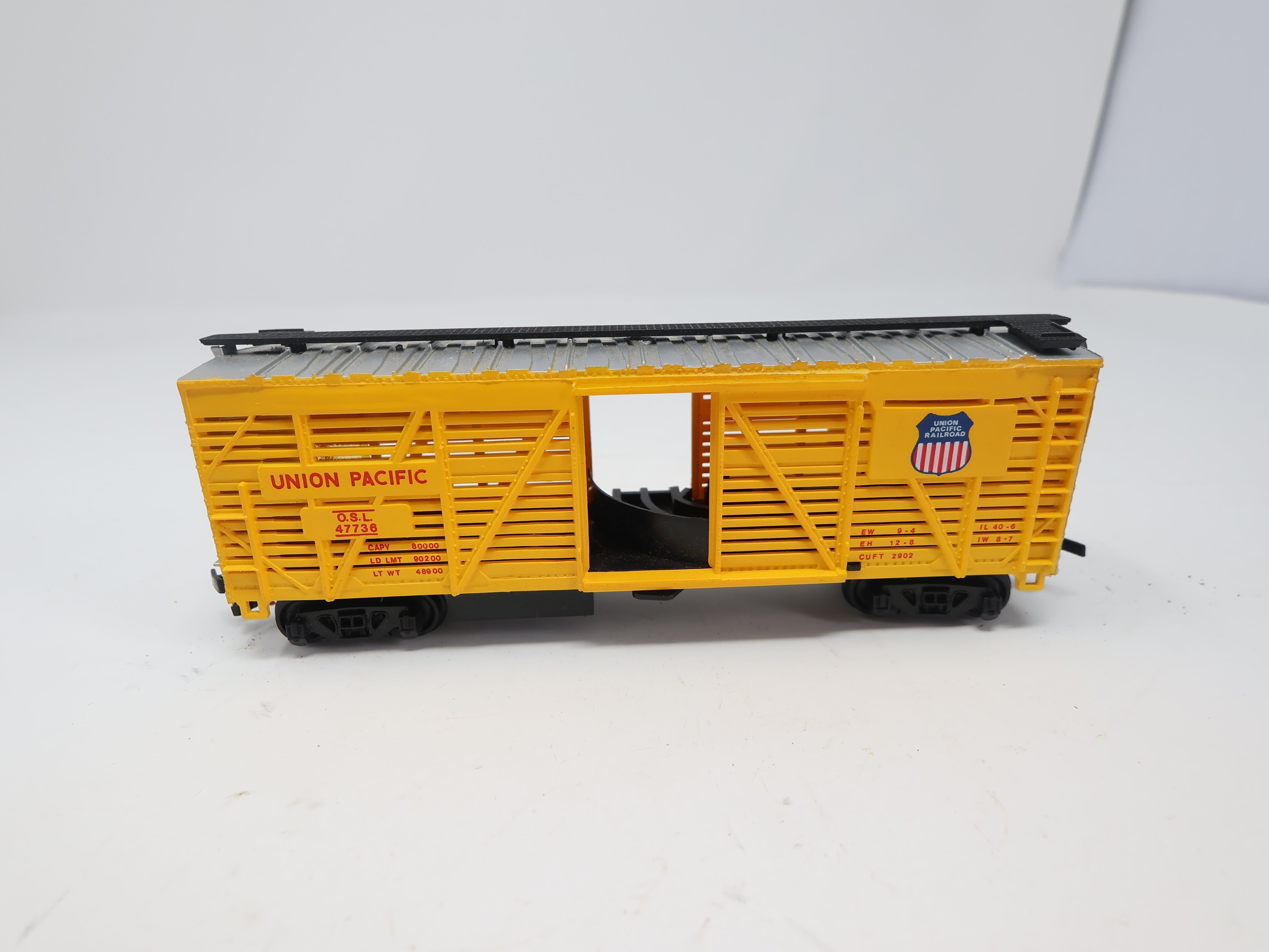 USED Bachmann HO Scale, 40' Stock Car, Union Pacific OSL #47736, Operating, Untested