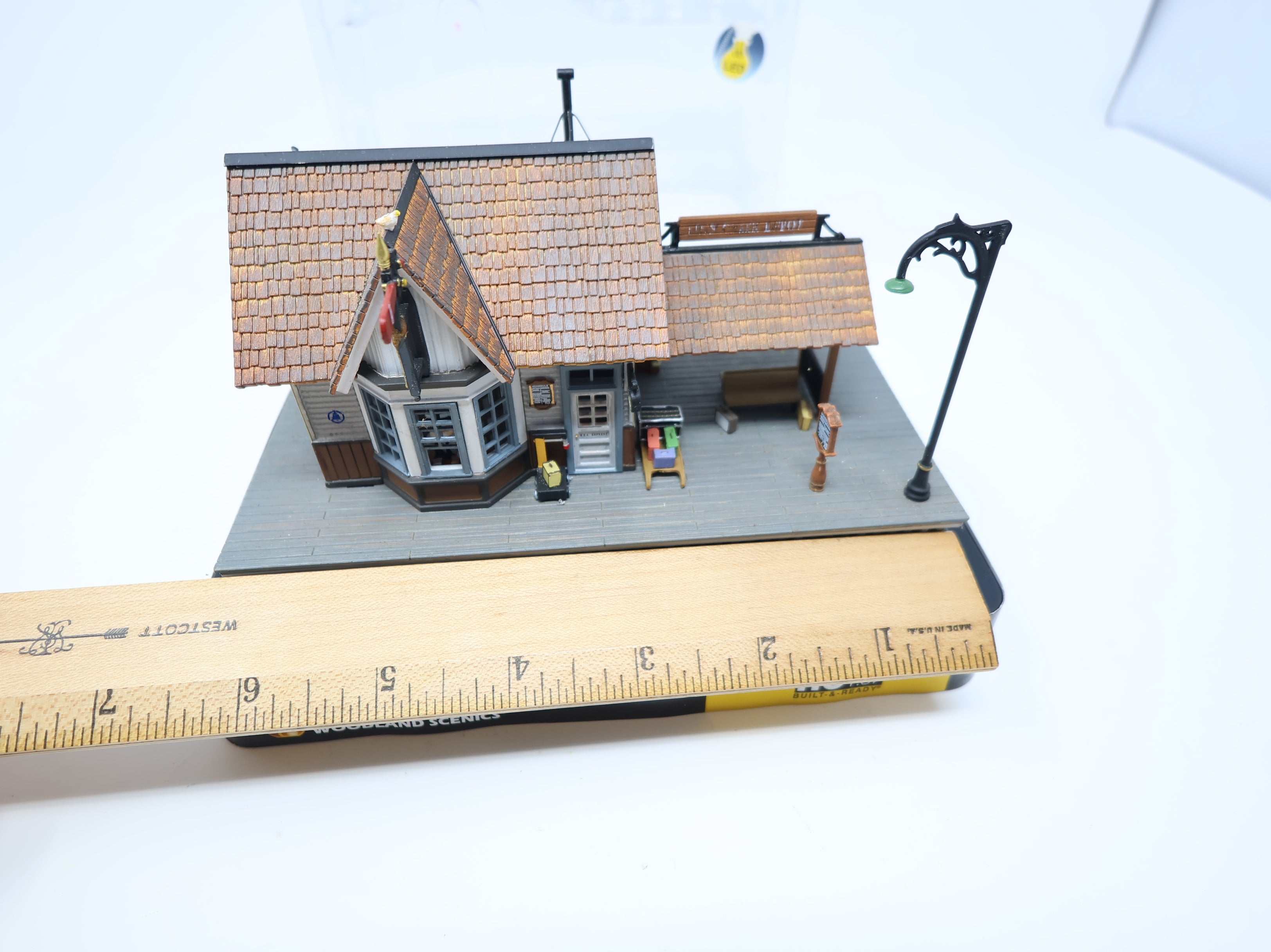 USED Woodland Scenics BR5052 HO Scale The Depot
