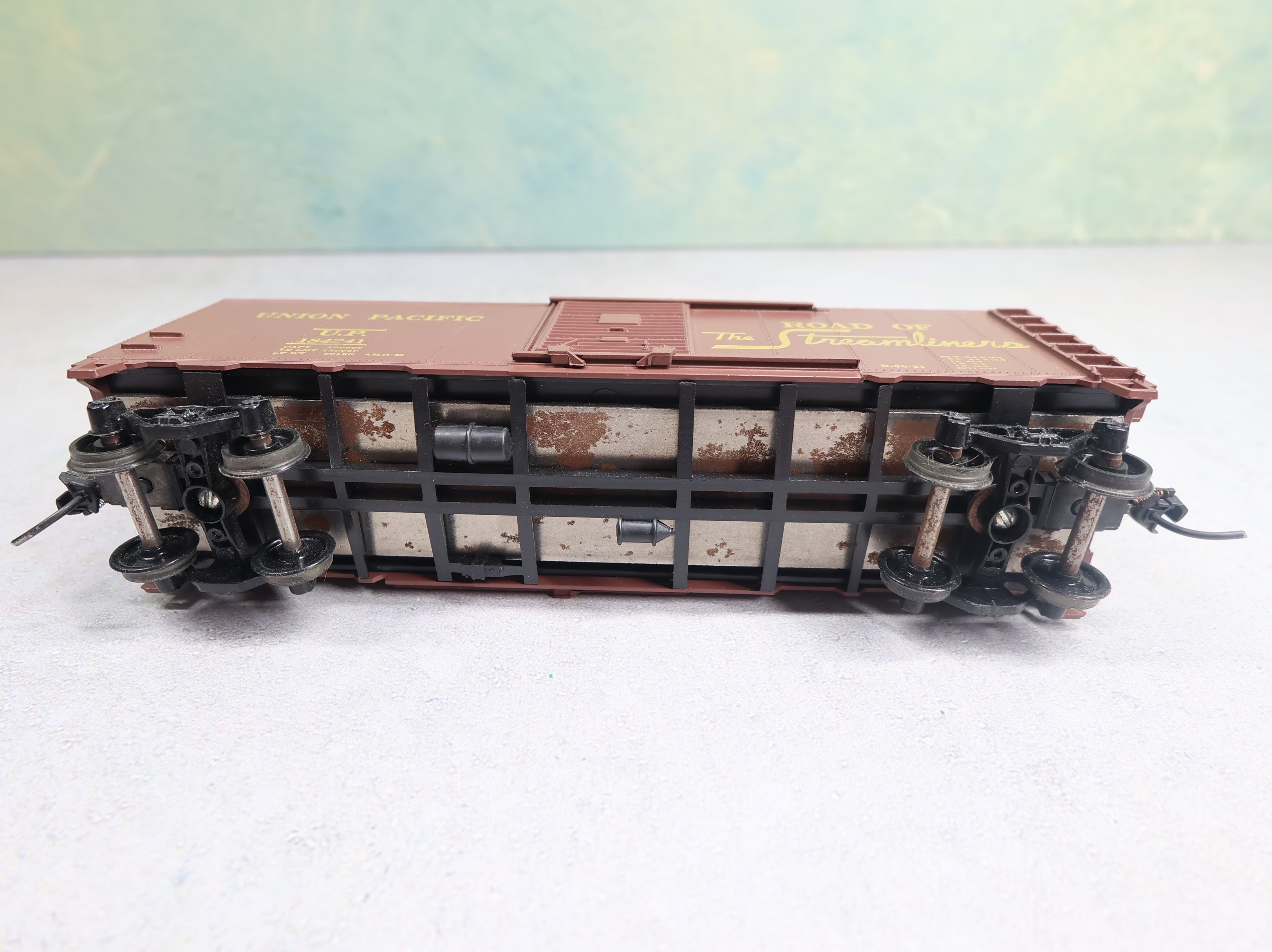 USED Athearn HO Scale 40' Box Car Union Pacific UP #184241