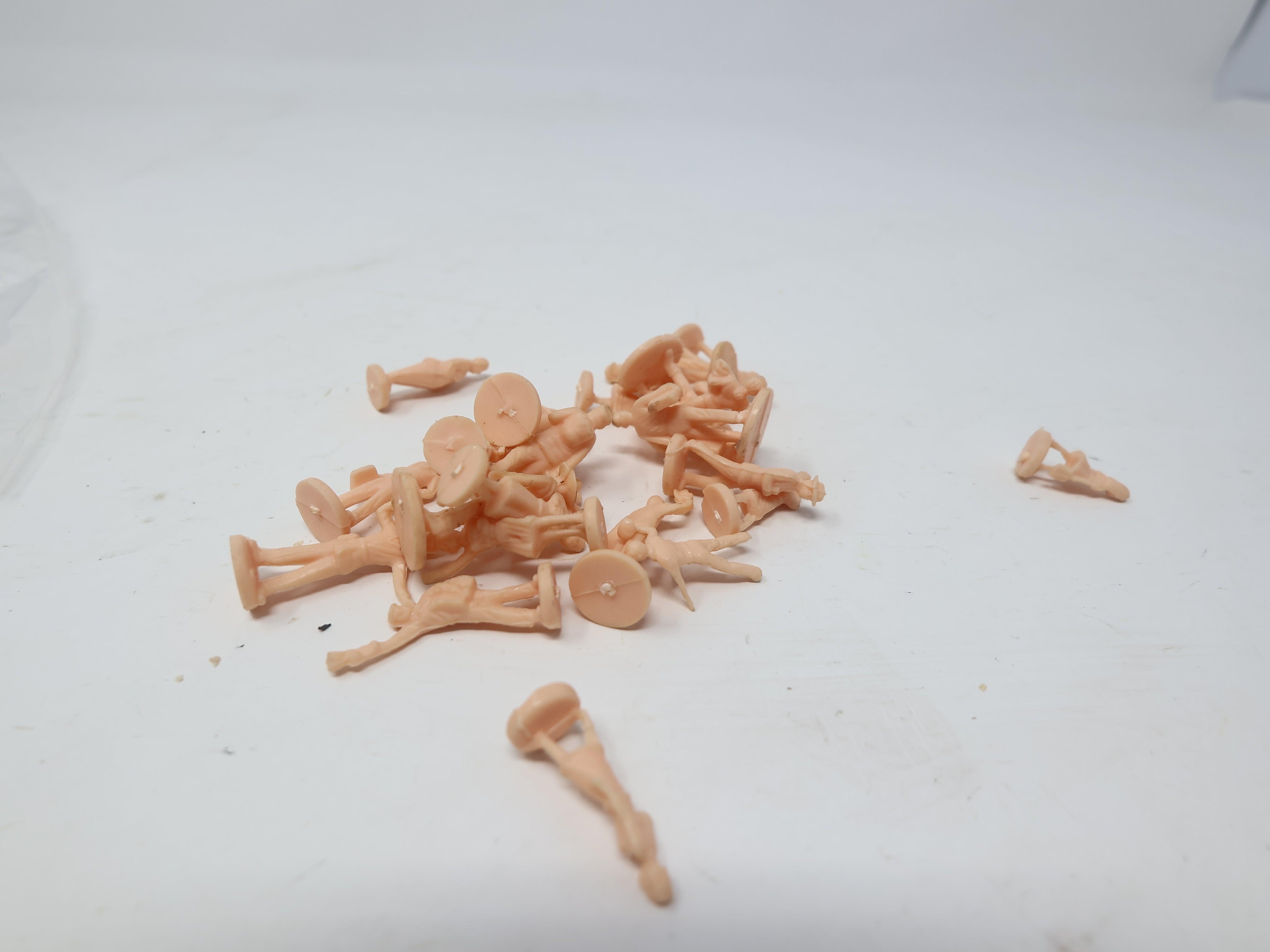 USED HO Scale, Lot of Unpainted Figures