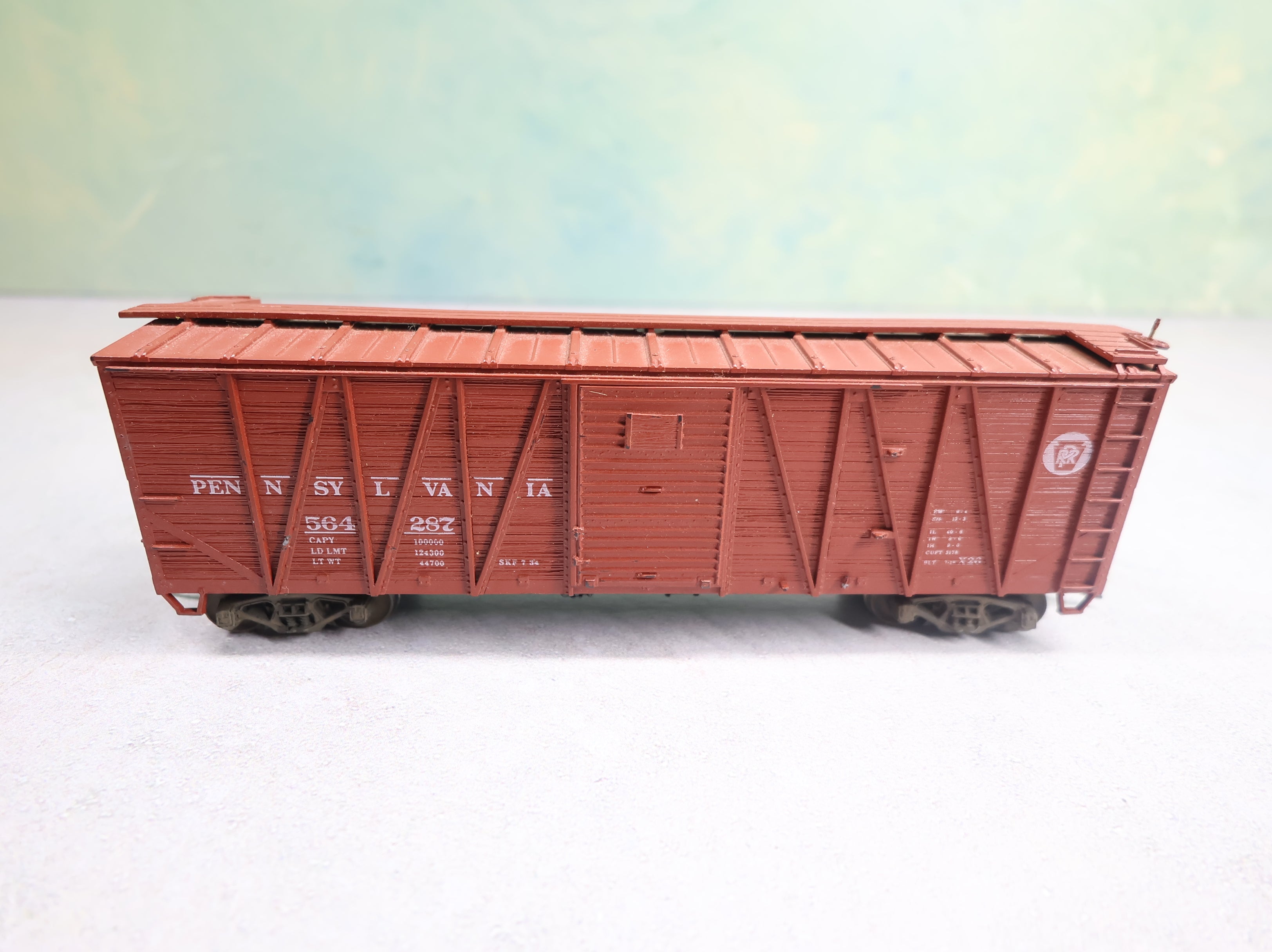 USED Accurail HO Scale 40' AAR OB Steel Door Box Car Pennsylvania #564287