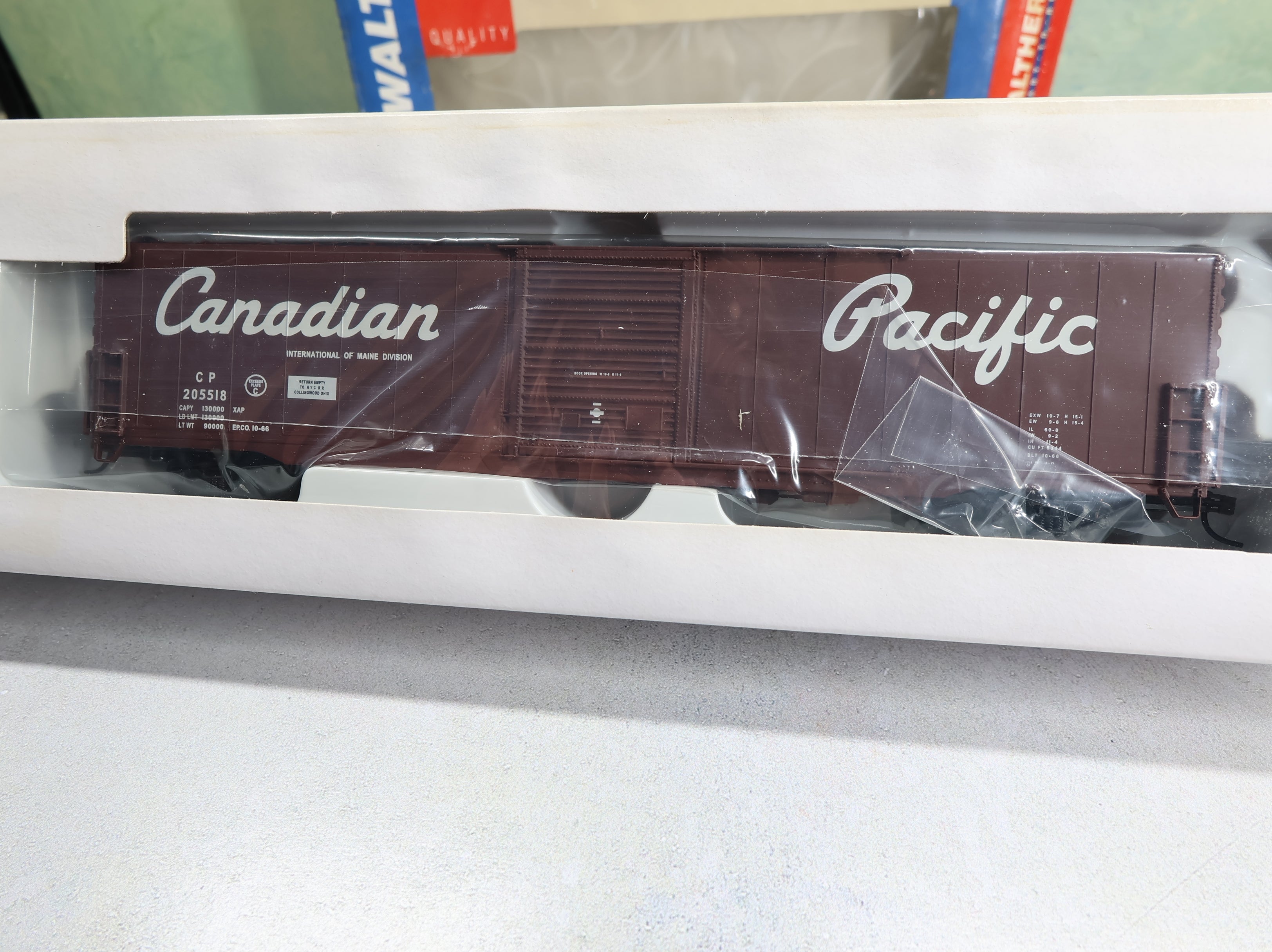 Walthers 932-23566 HO Scale Pullman 60' Auto Box Car Single Door Canadian Pacific CP (2 pcs)