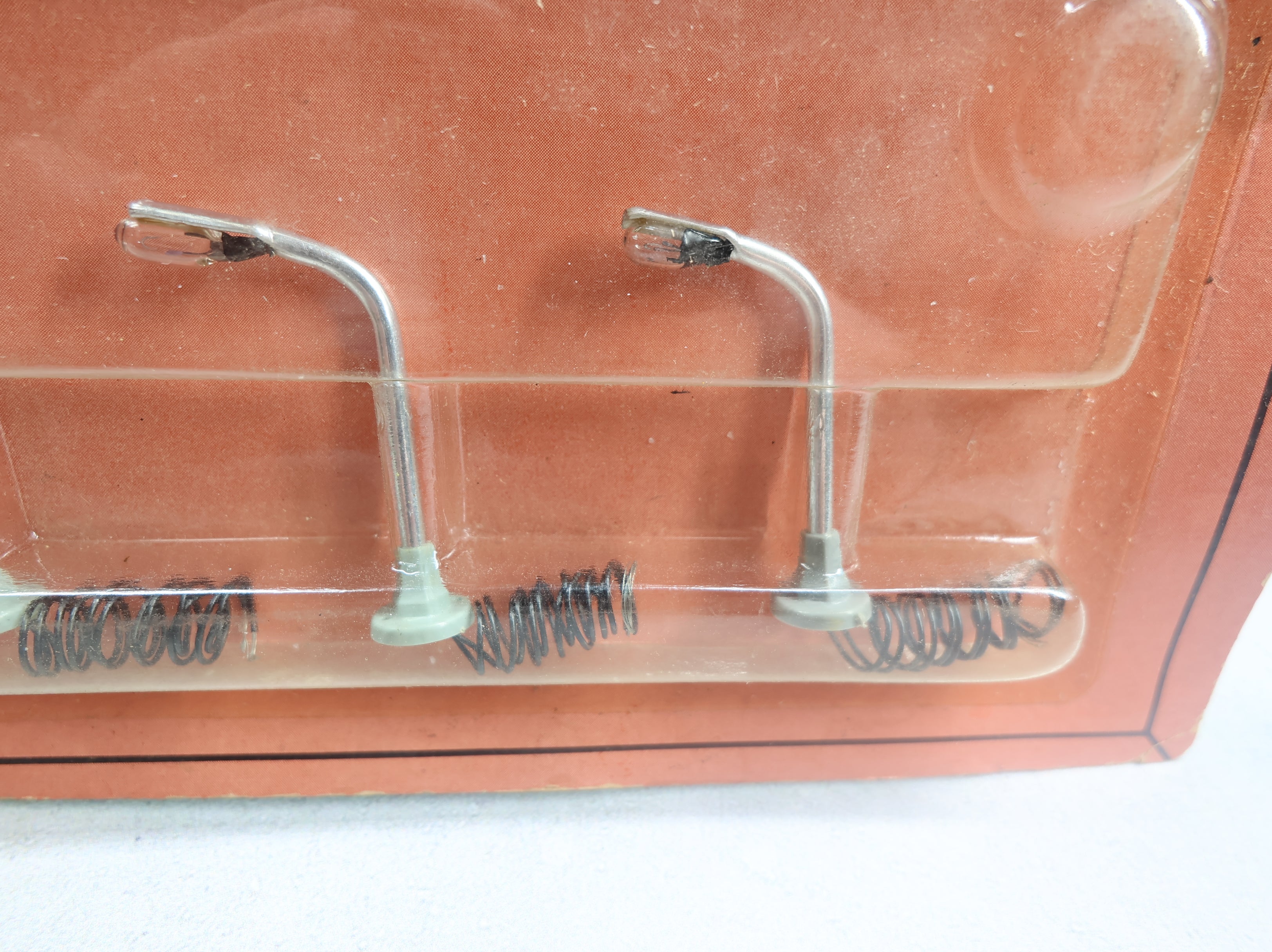 Atlas 2953-150 N Scale Highway Lamps (3 pcs)
