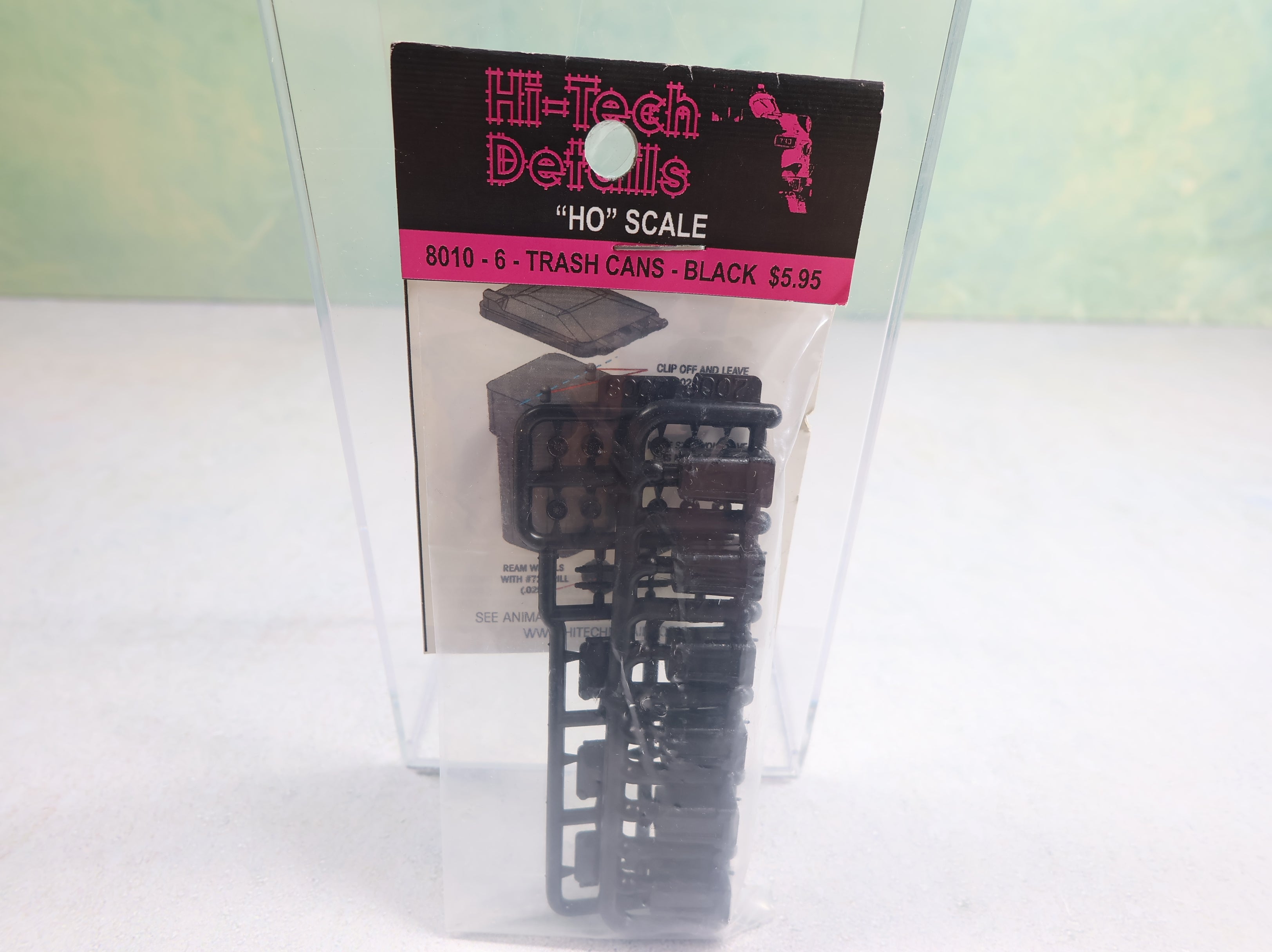 USED Hi-Tech Details 8010 HO Scale Trash Cans Black (6 pcs)